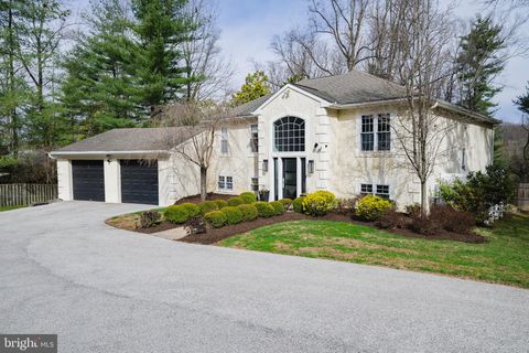 2113 BARREN HILL ROAD CONSHOHOCKEN PA 19428