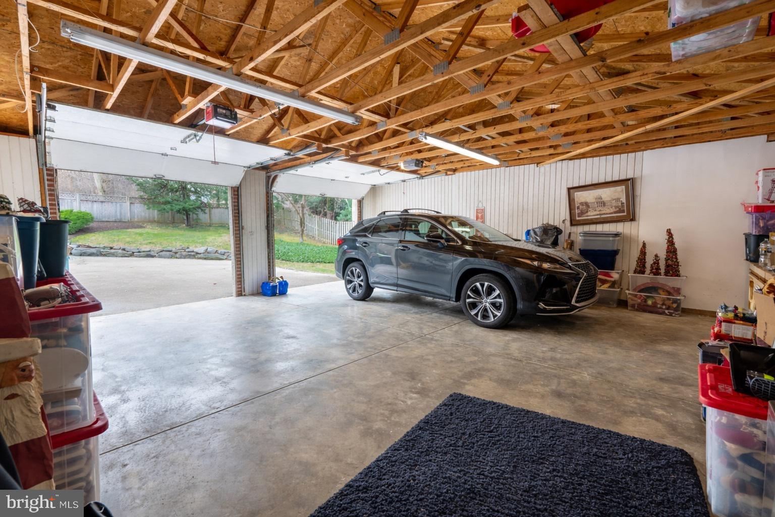 SPRING MILL - Residential