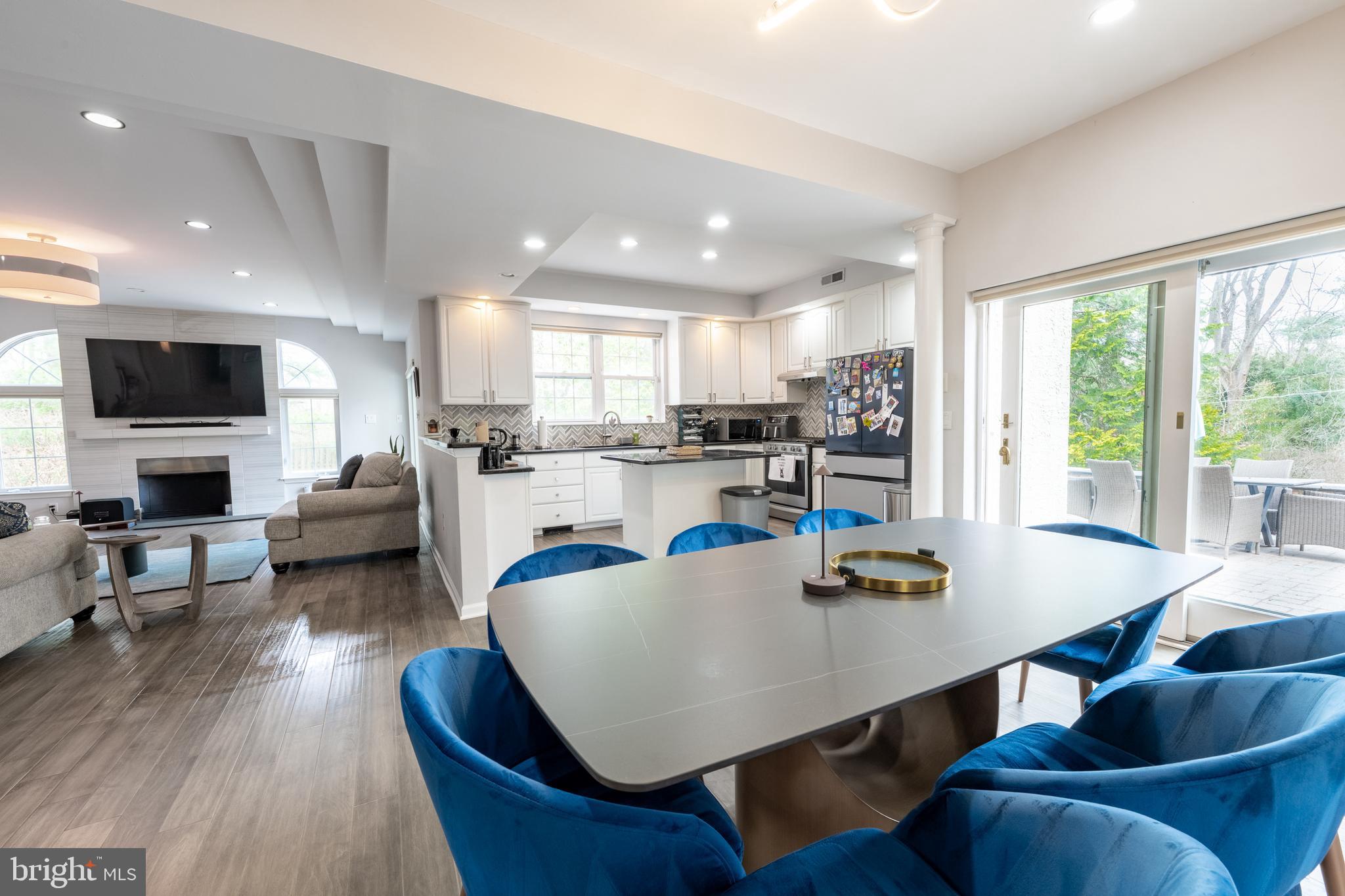 SPRING MILL - Residential