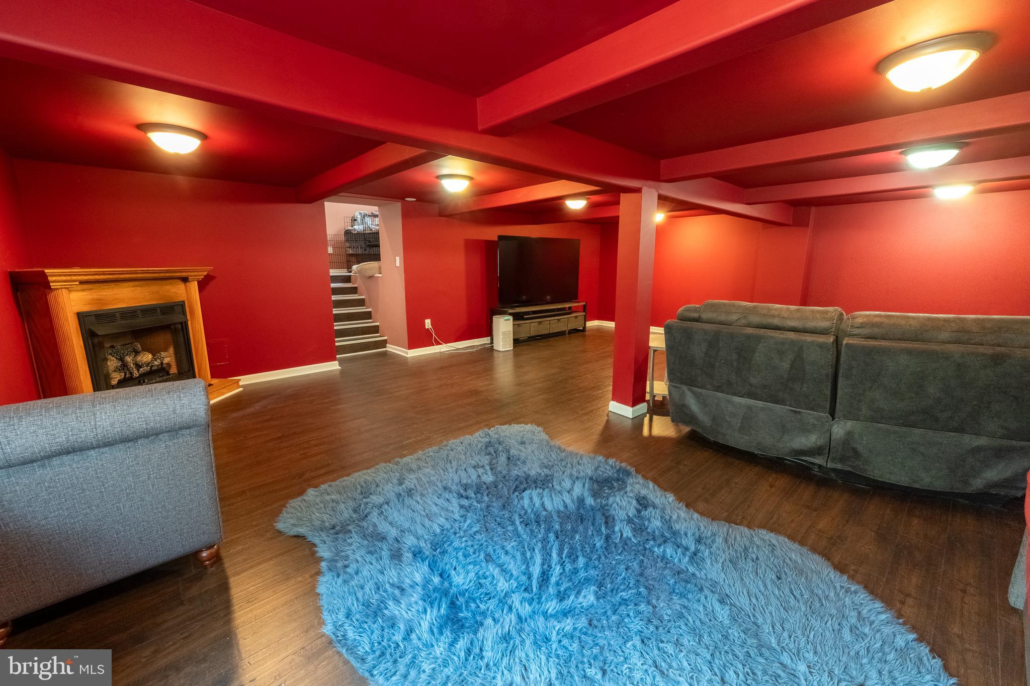 SPRING MILL - Residential