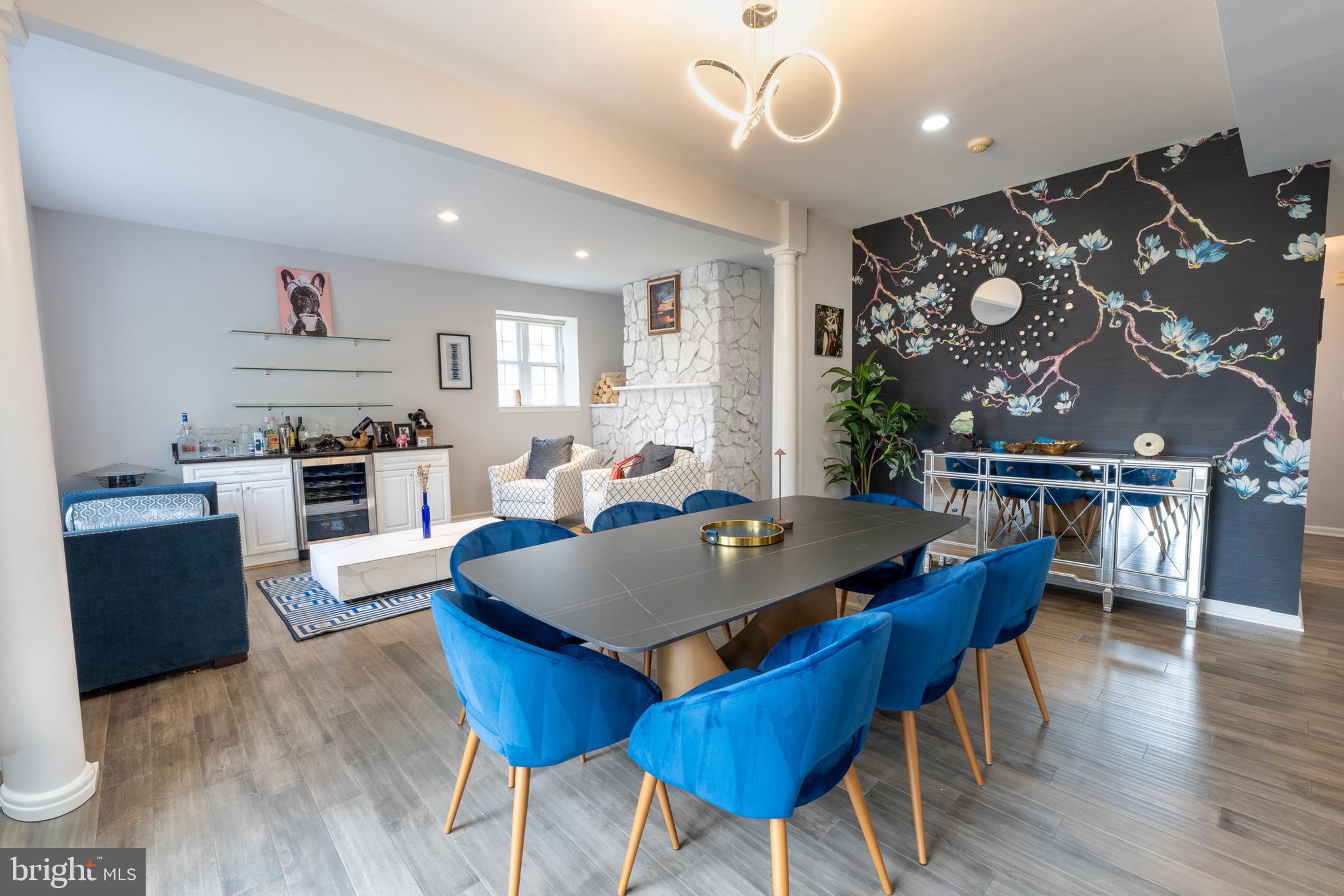 SPRING MILL - Residential