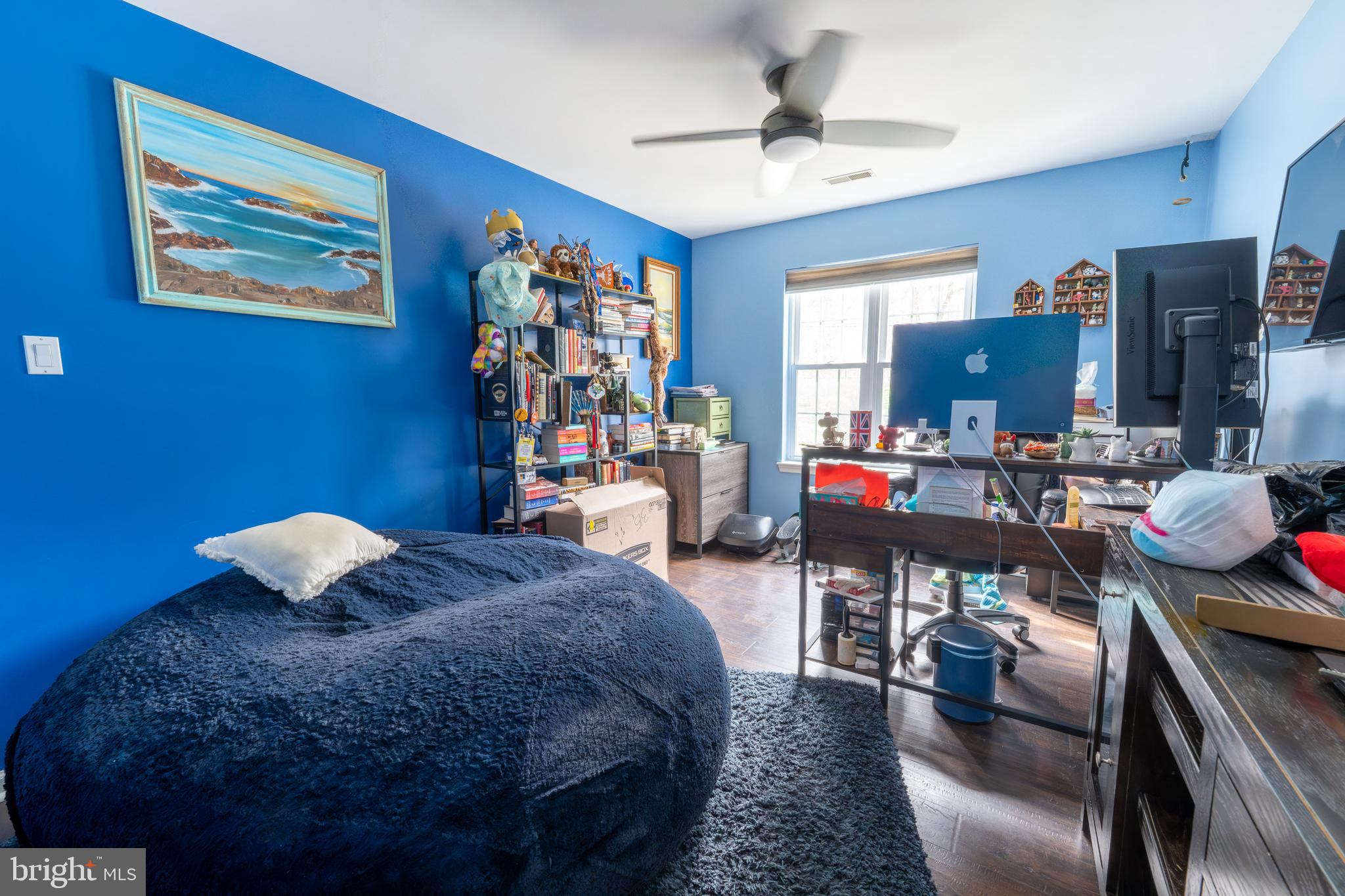 SPRING MILL - Residential