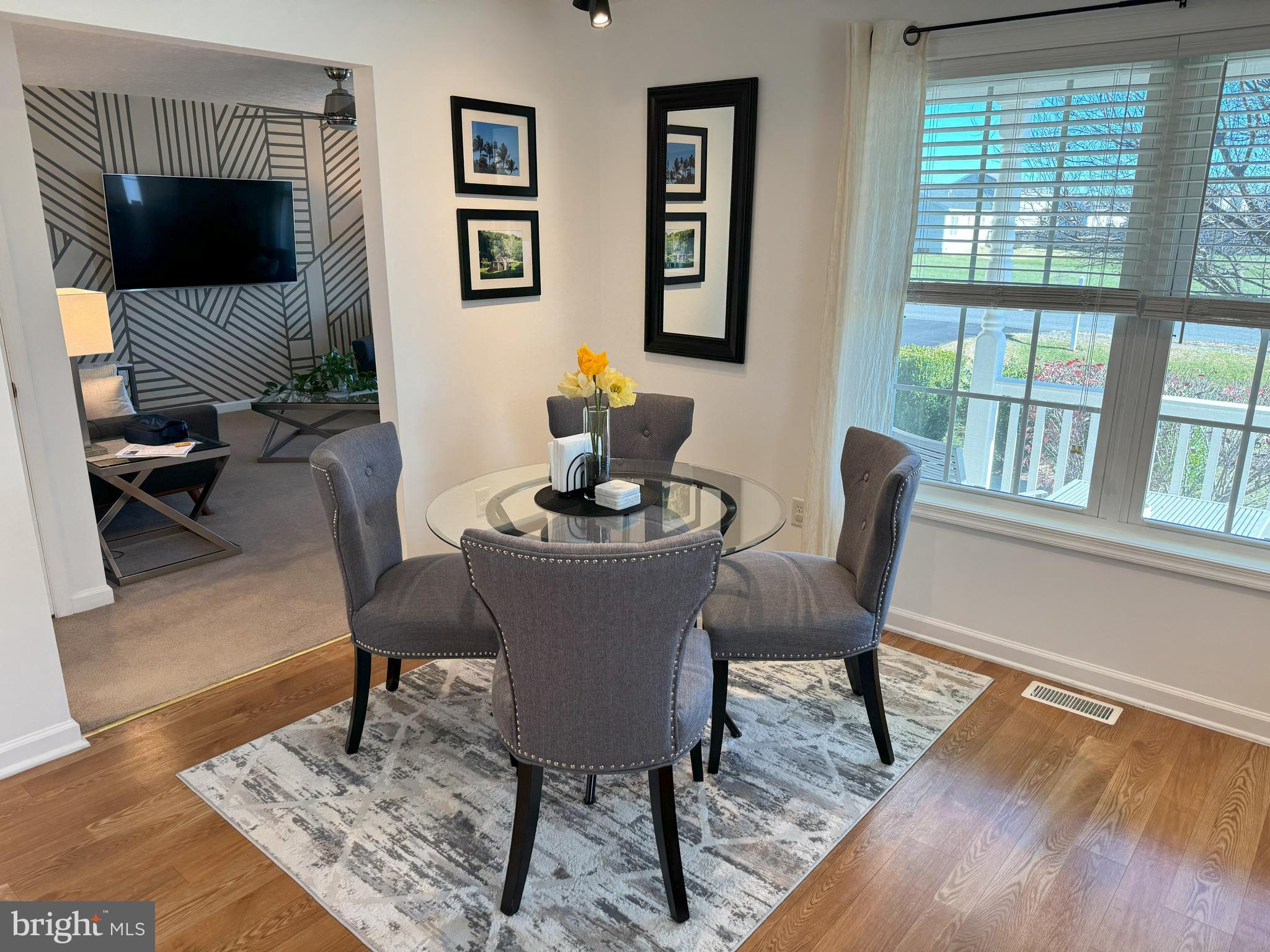 ELIZABETH STATION - Residential