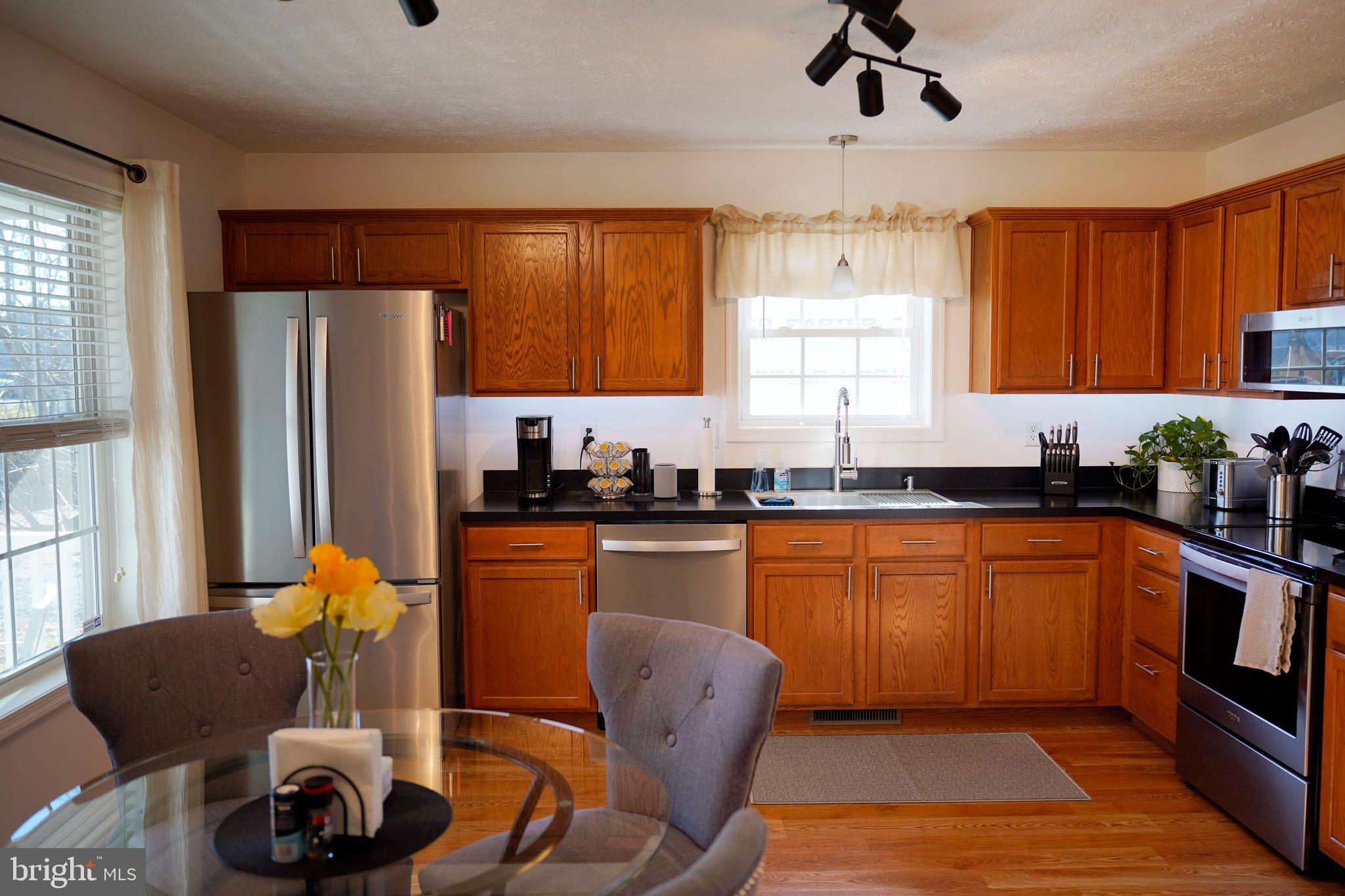 ELIZABETH STATION - Residential