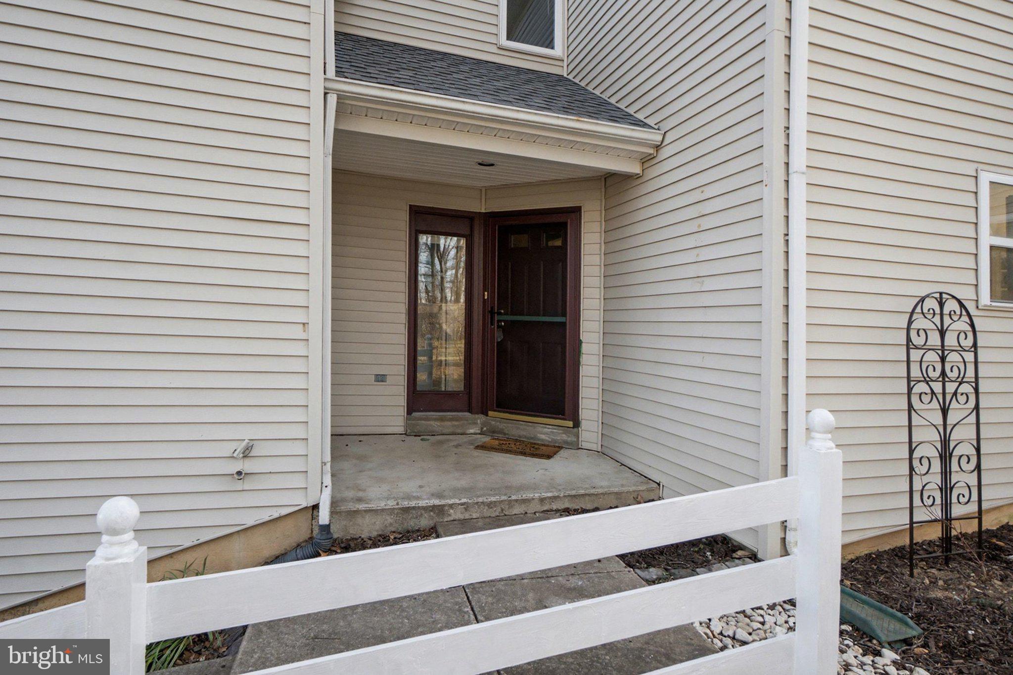 6117 SUMMIT POINTE DRIVE