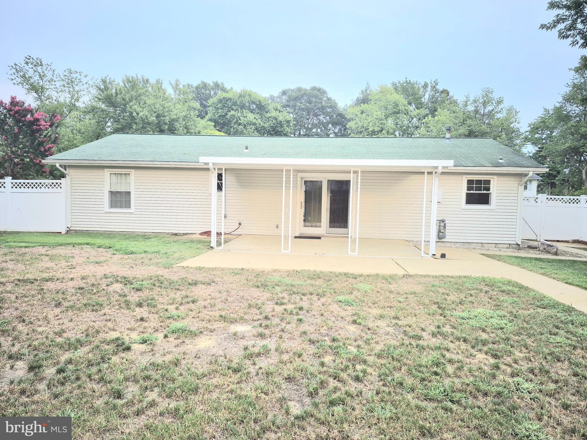 906 WADDELL ROAD