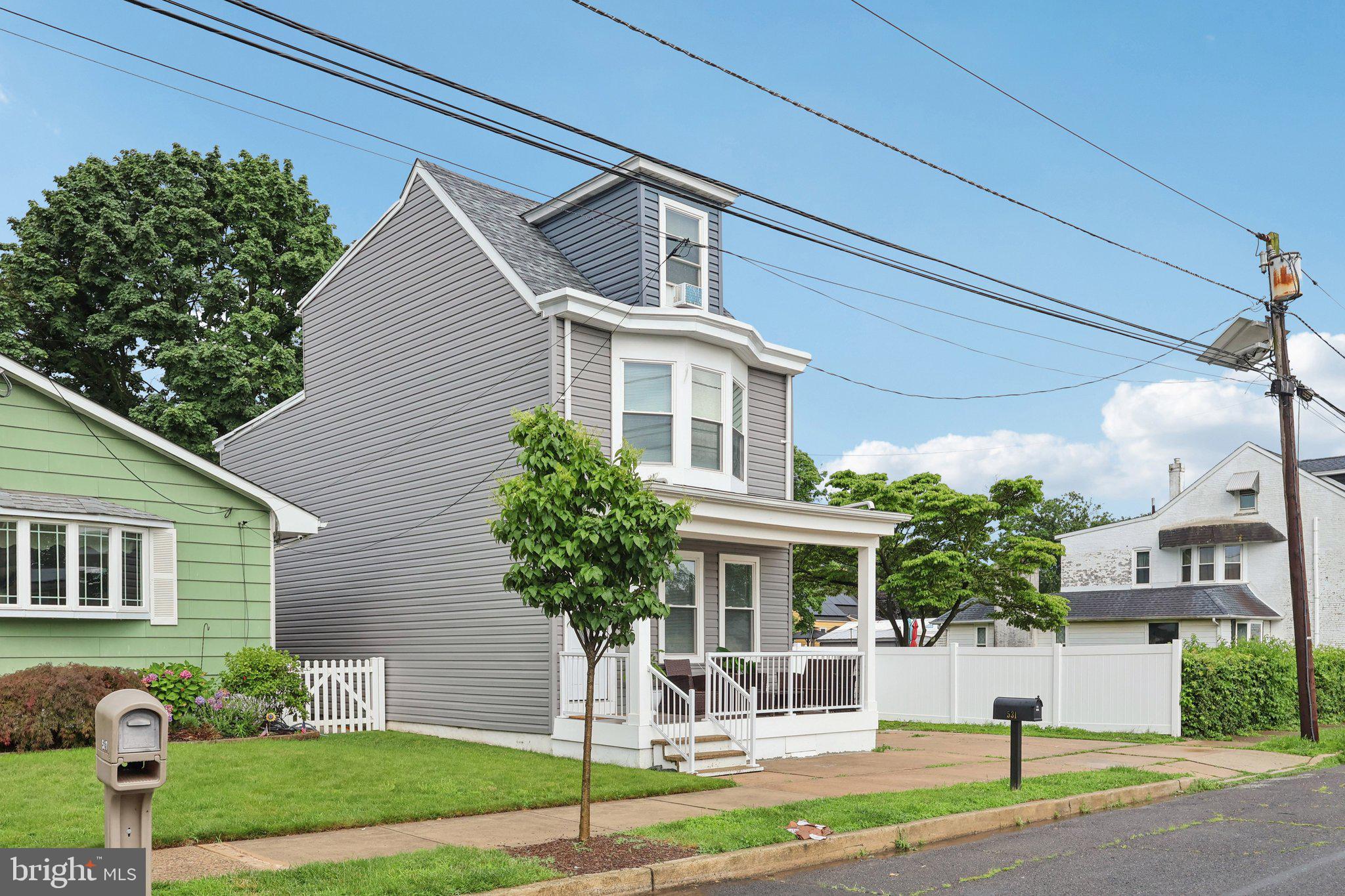 531 REDFERN STREET