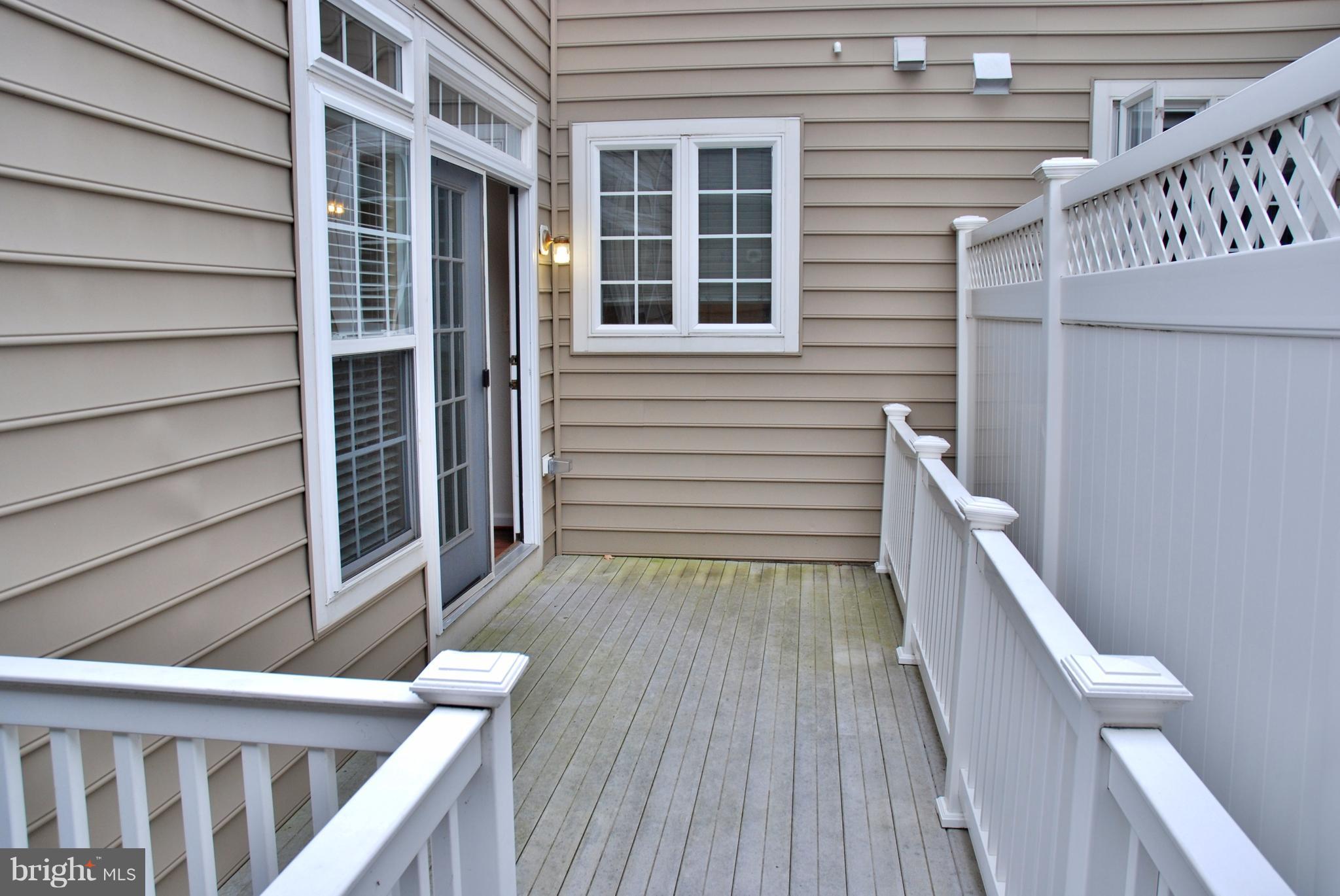 LAKELANDS - Residential