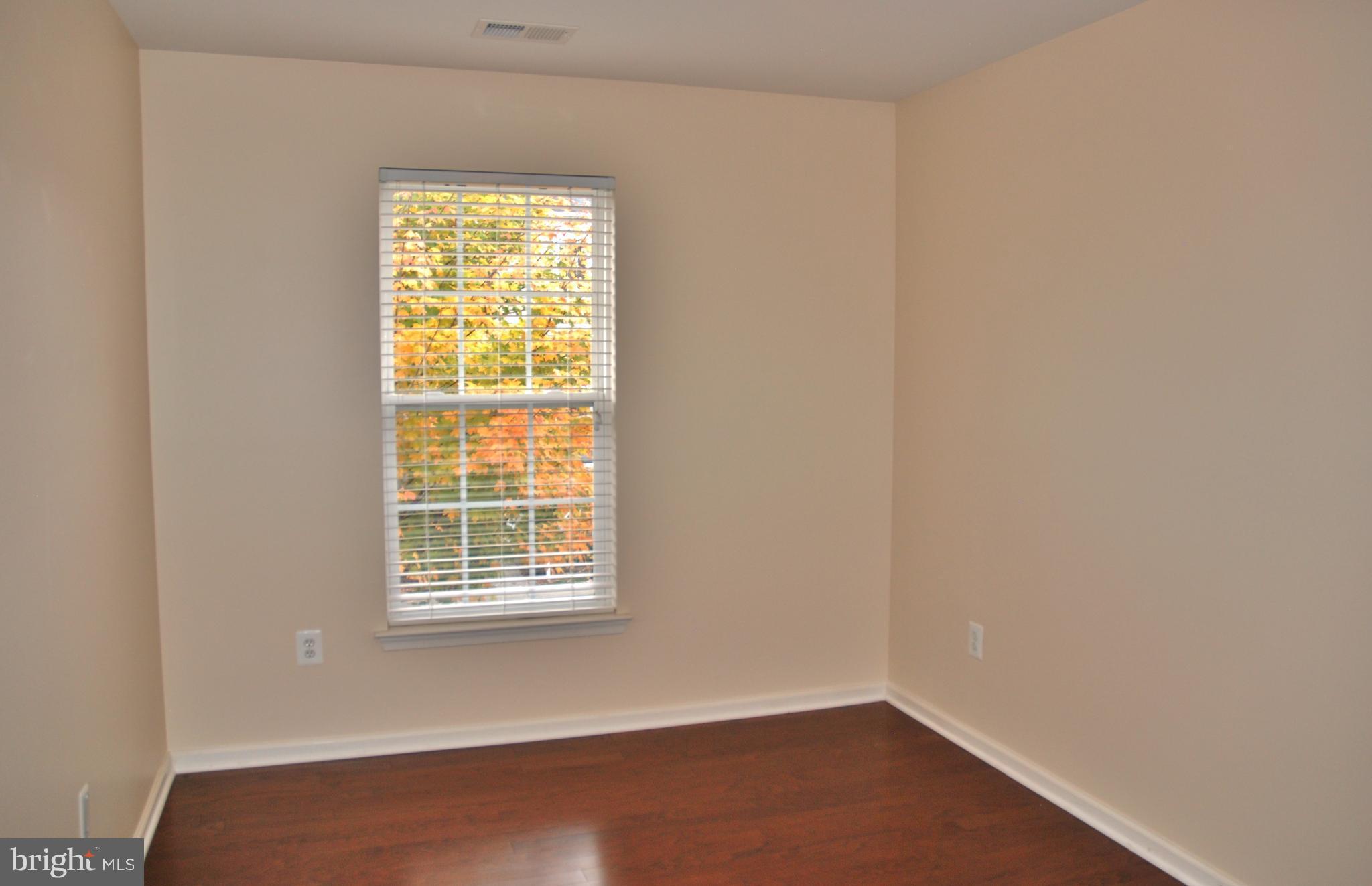 LAKELANDS - Residential