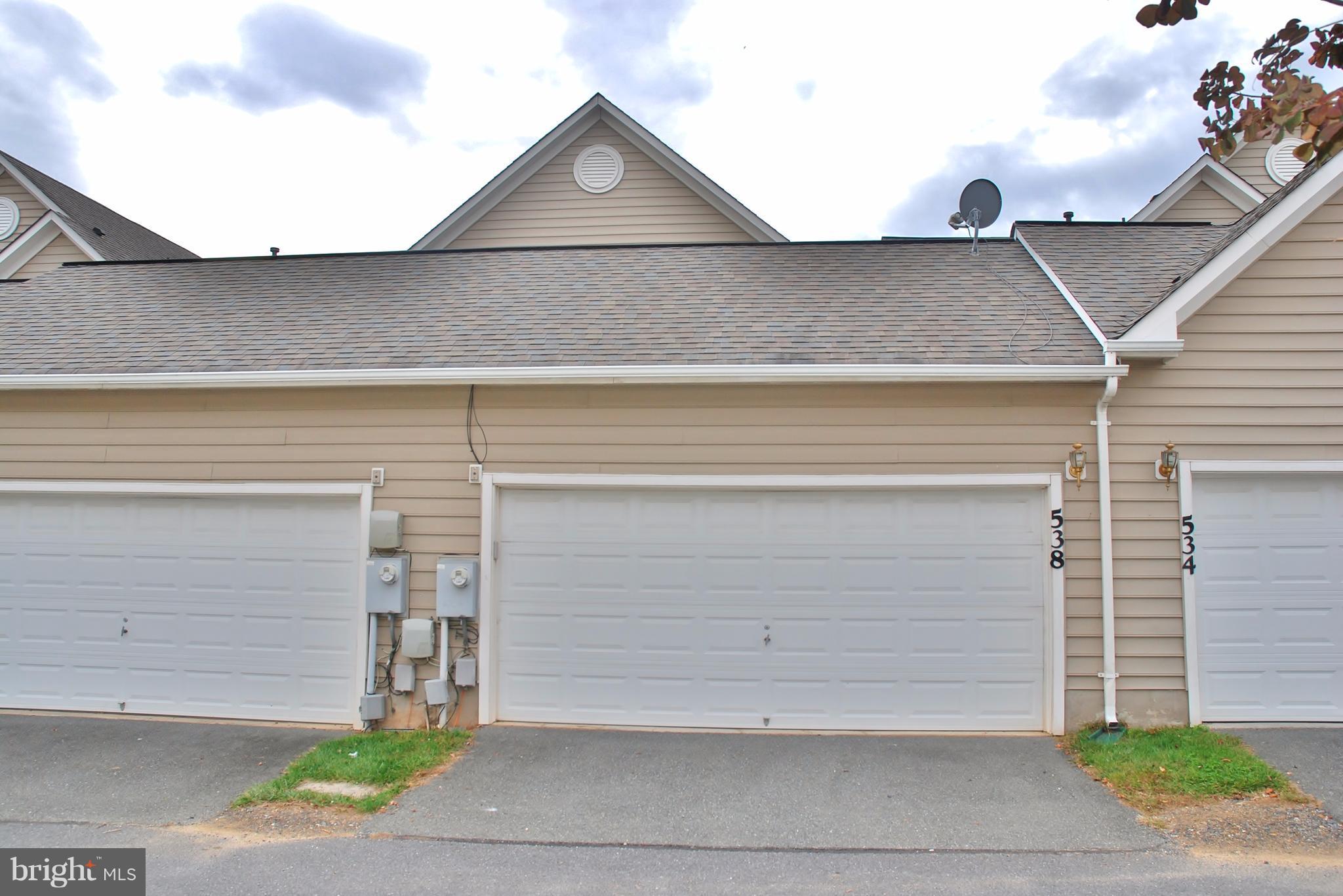 LAKELANDS - Residential