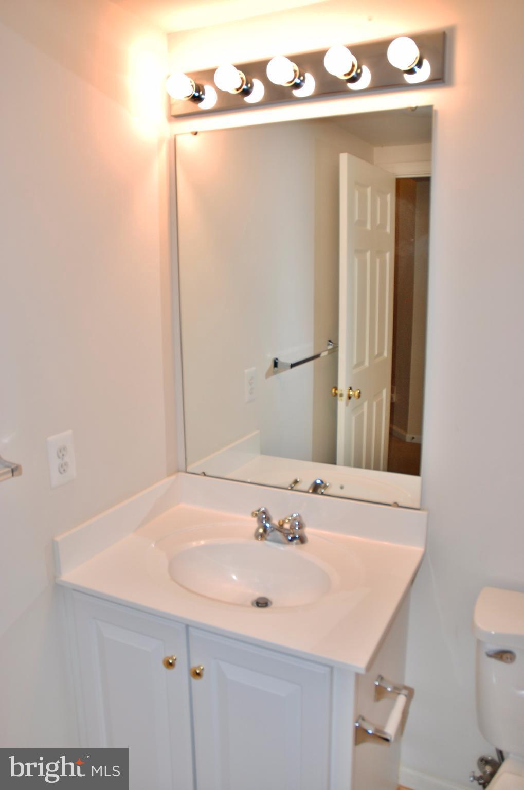 LAKELANDS - Residential