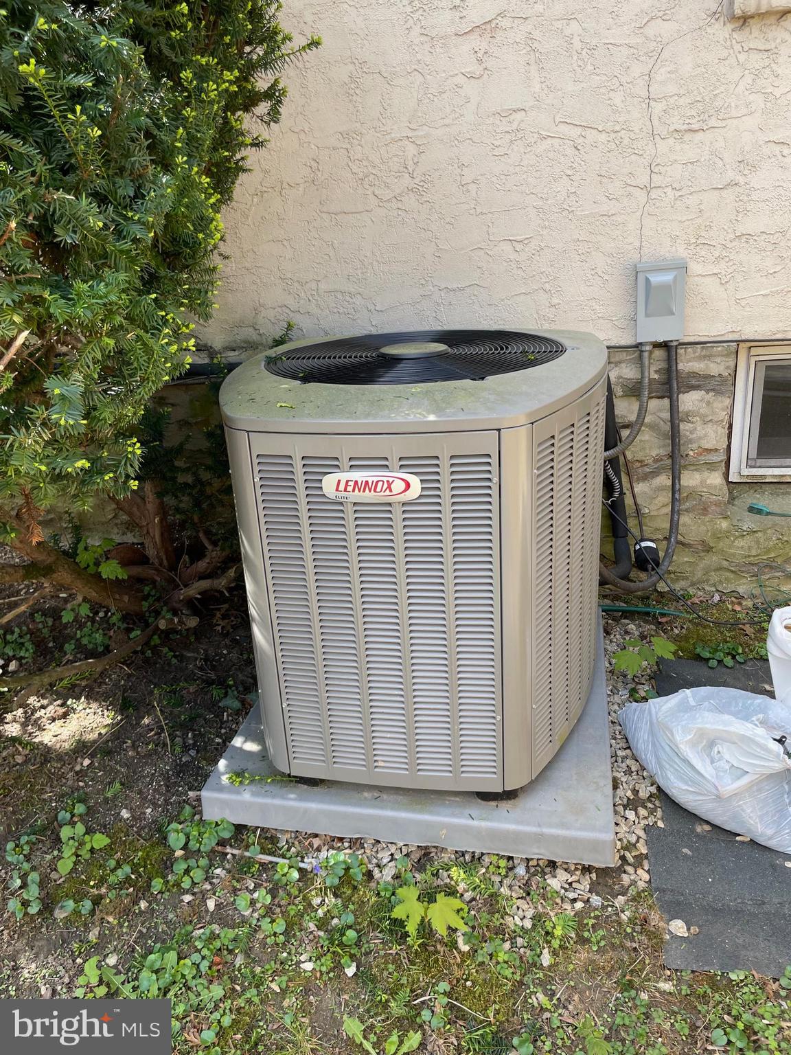 BEECHWOOD - Residential Lease