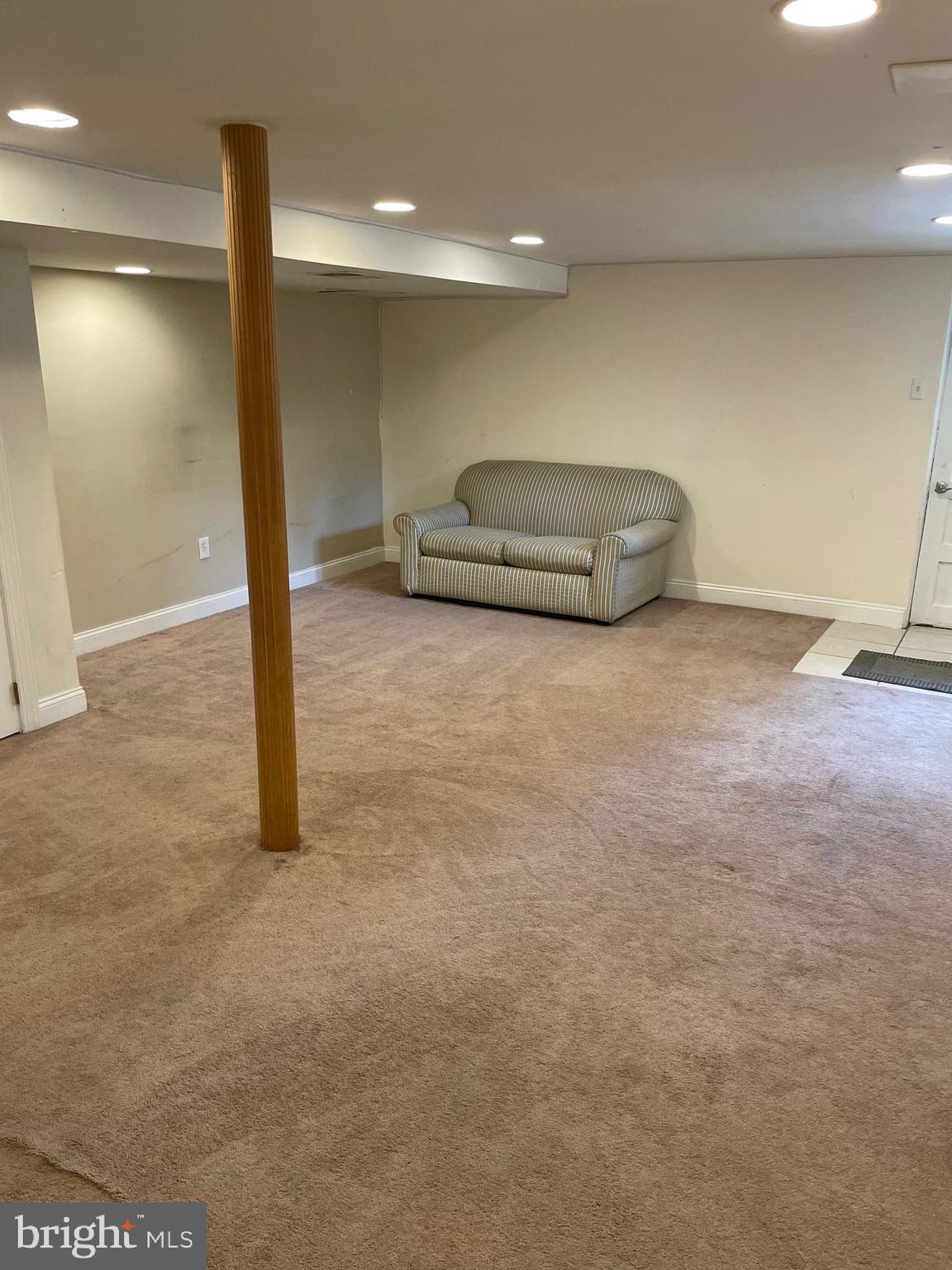 BEECHWOOD - Residential Lease