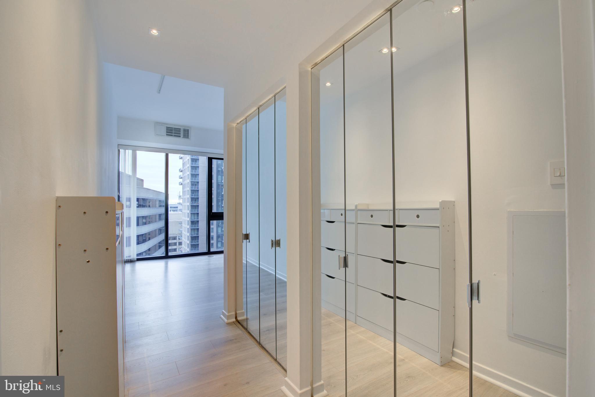 THE ATRIUM - Residential