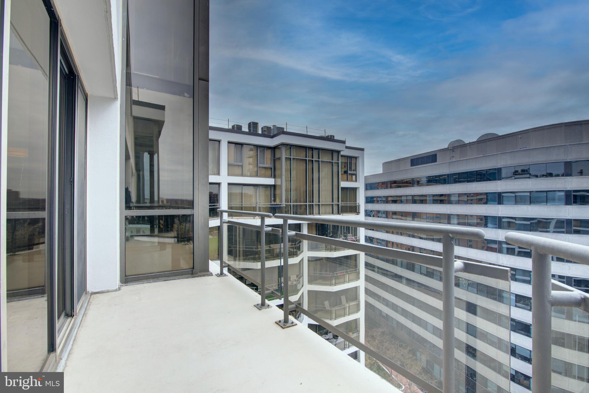 THE ATRIUM - Residential