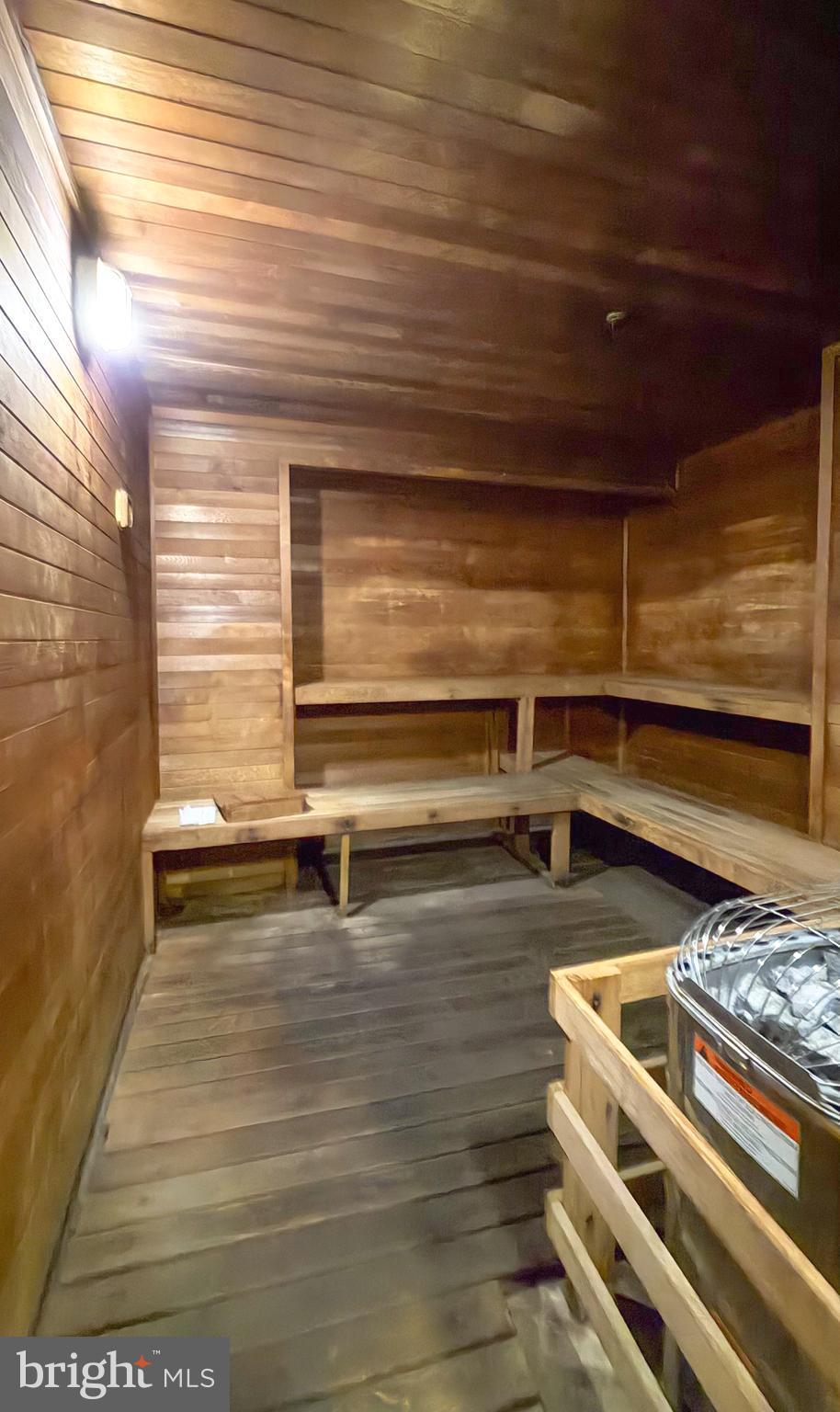 THE ATRIUM - Residential