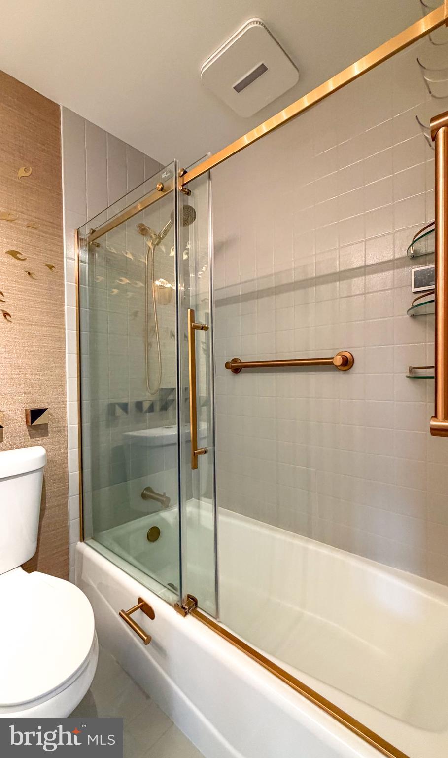 THE ATRIUM - Residential