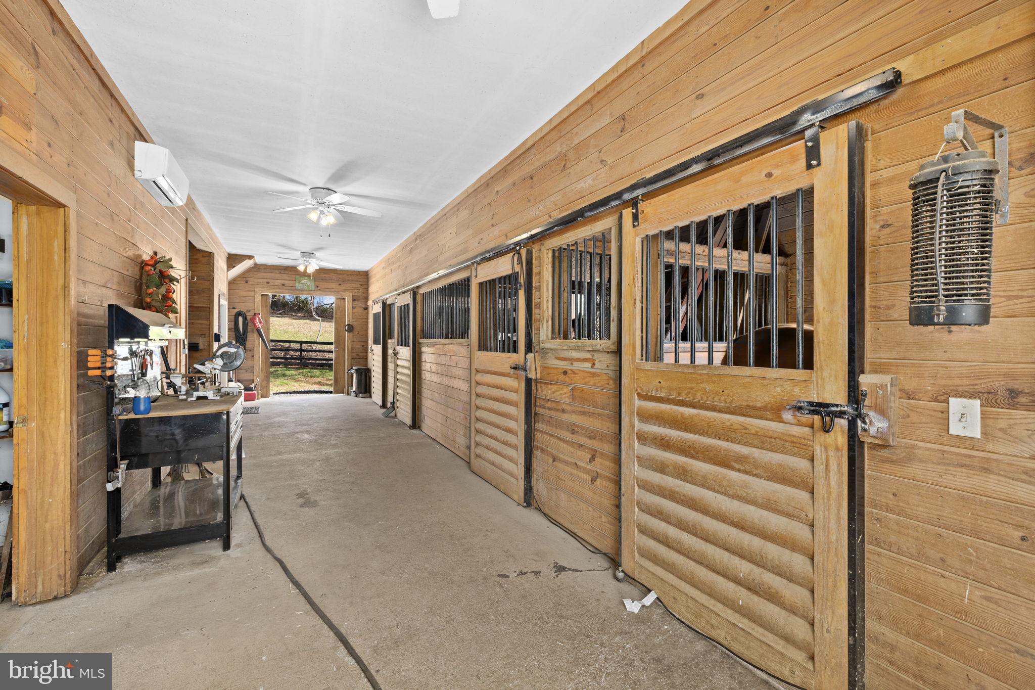 MAJESTIC RIDGE ESTATES - Residential