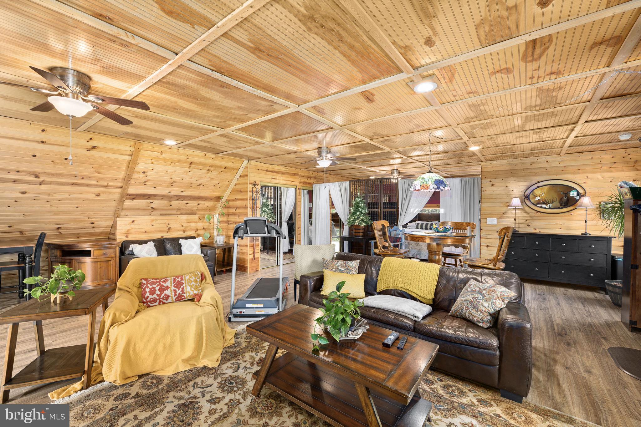 MAJESTIC RIDGE ESTATES - Residential