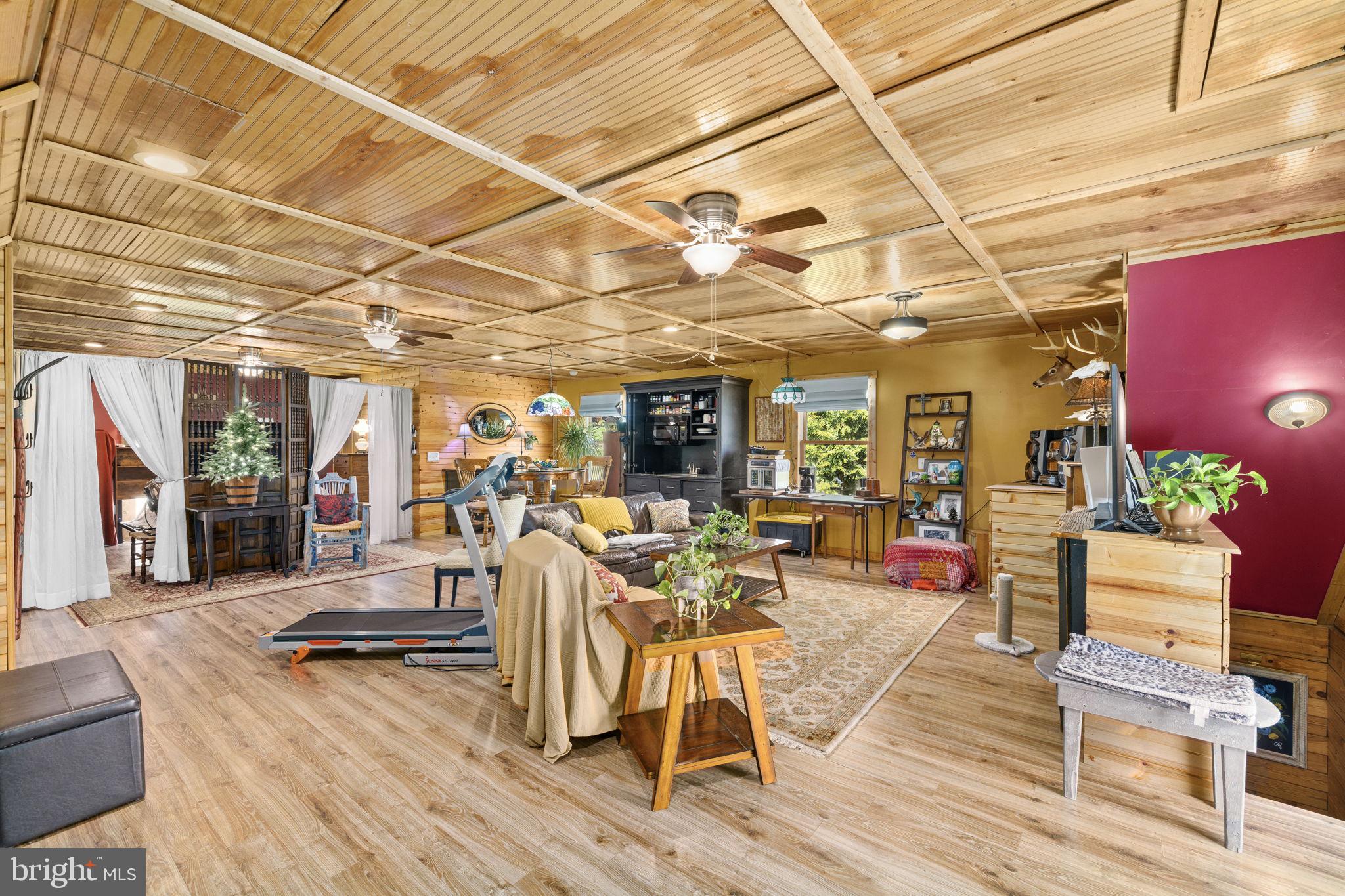 MAJESTIC RIDGE ESTATES - Residential