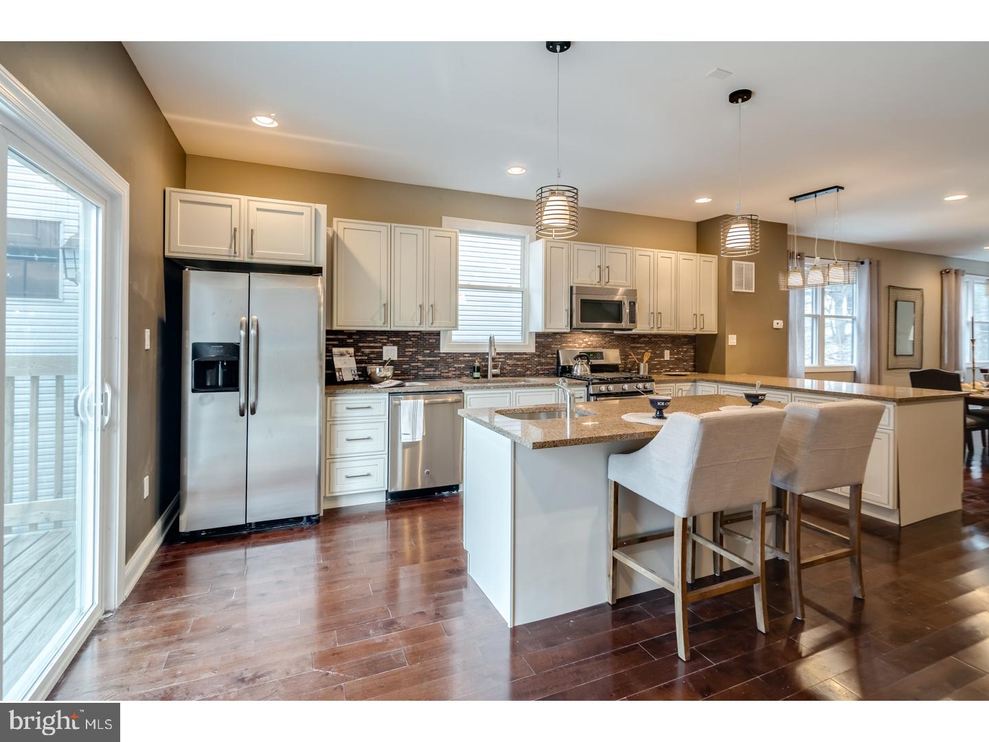 ROXBOROUGH - Residential