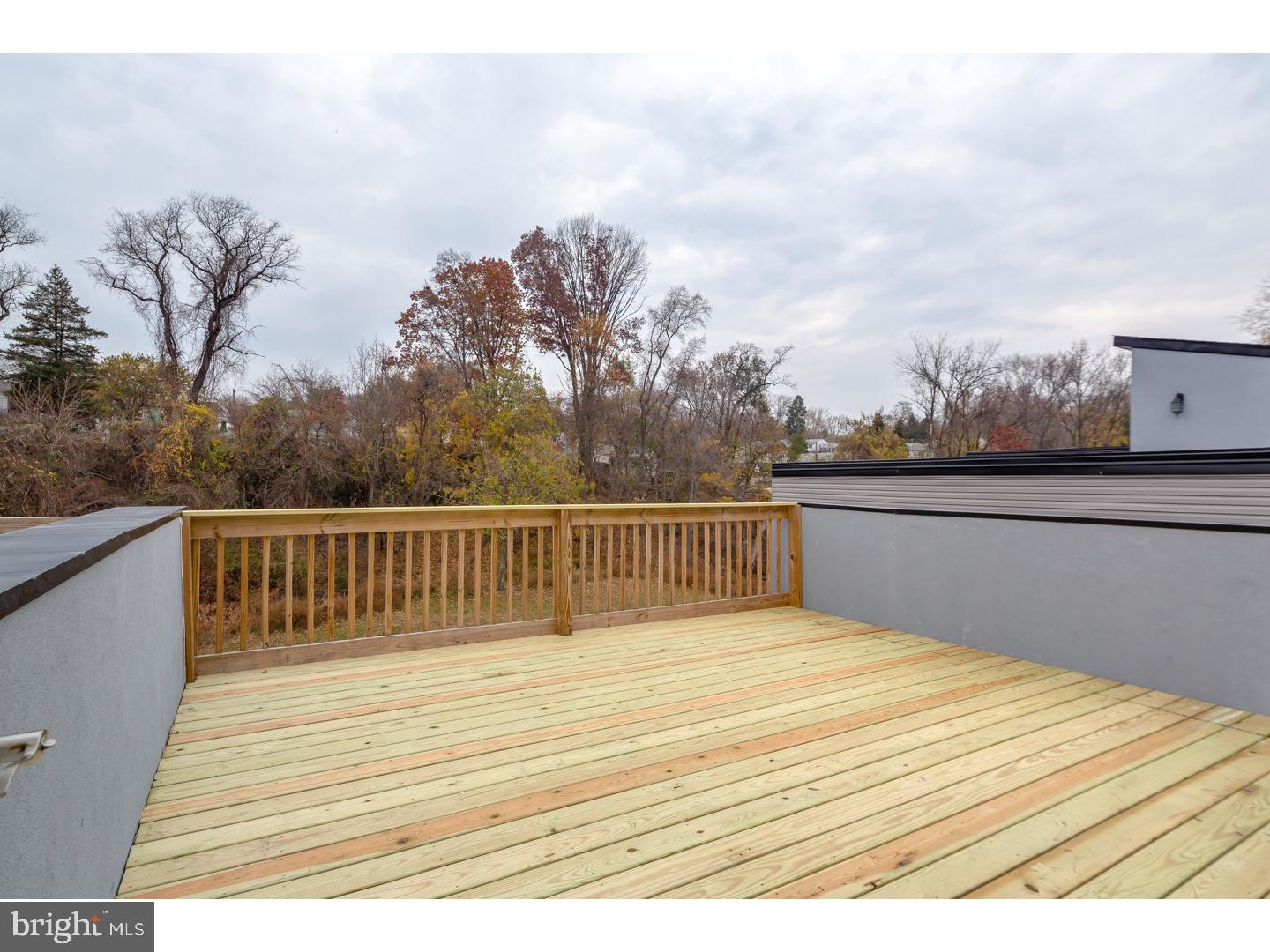 ROXBOROUGH - Residential