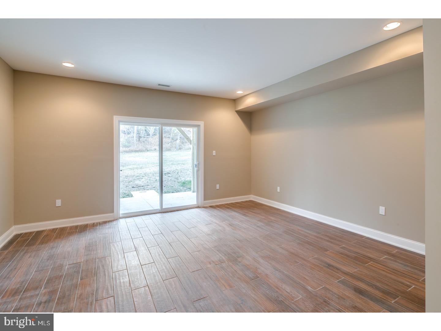 ROXBOROUGH - Residential