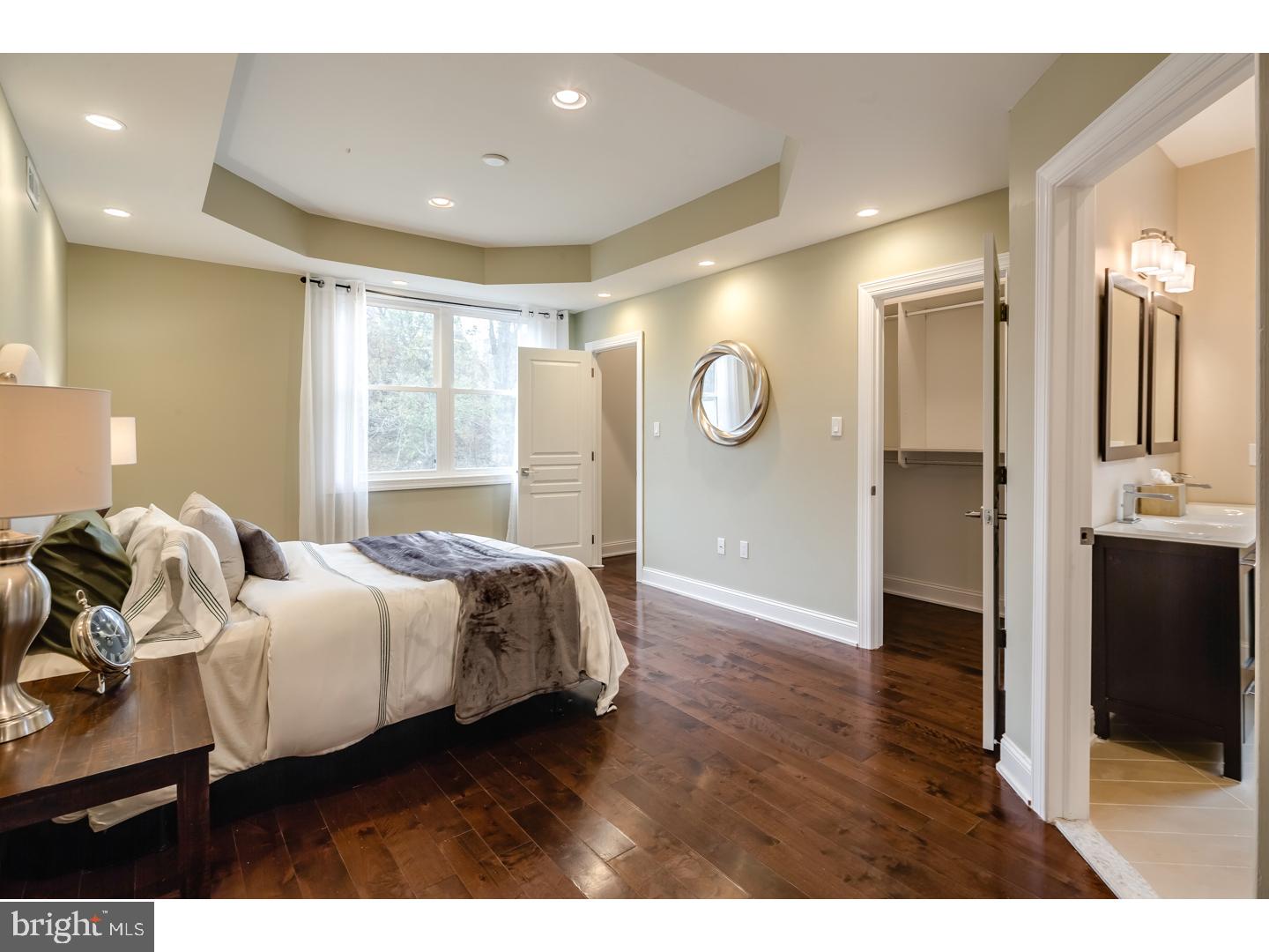 ROXBOROUGH - Residential