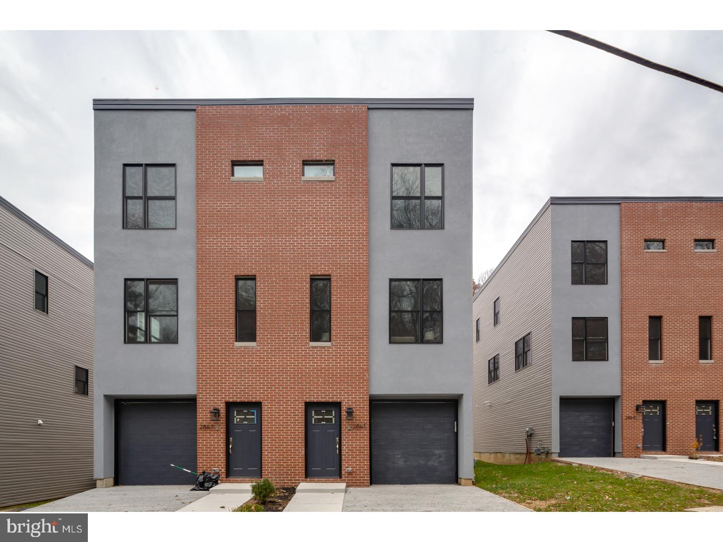 ROXBOROUGH - Residential