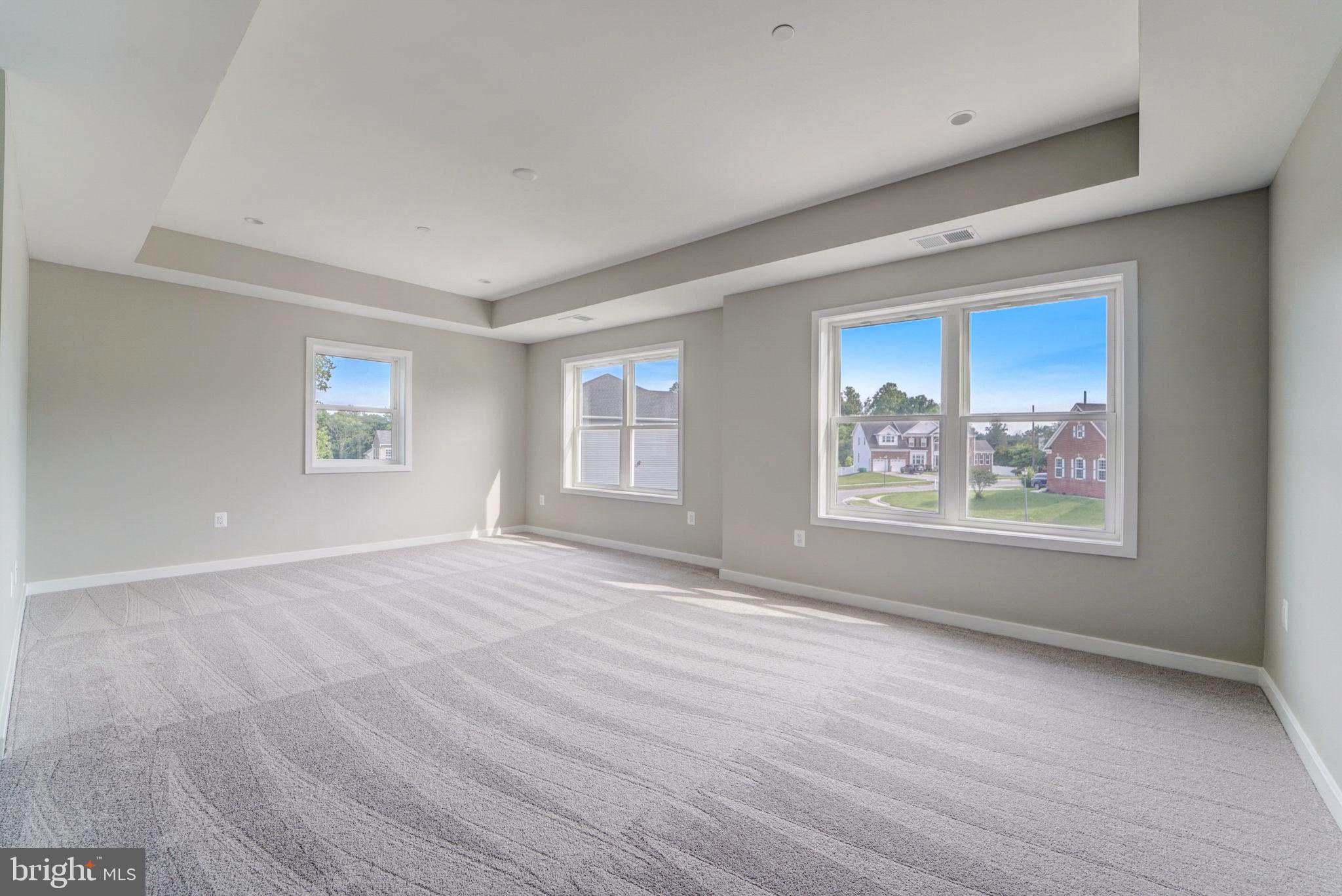 DUMBARTON MEADOWS - Residential