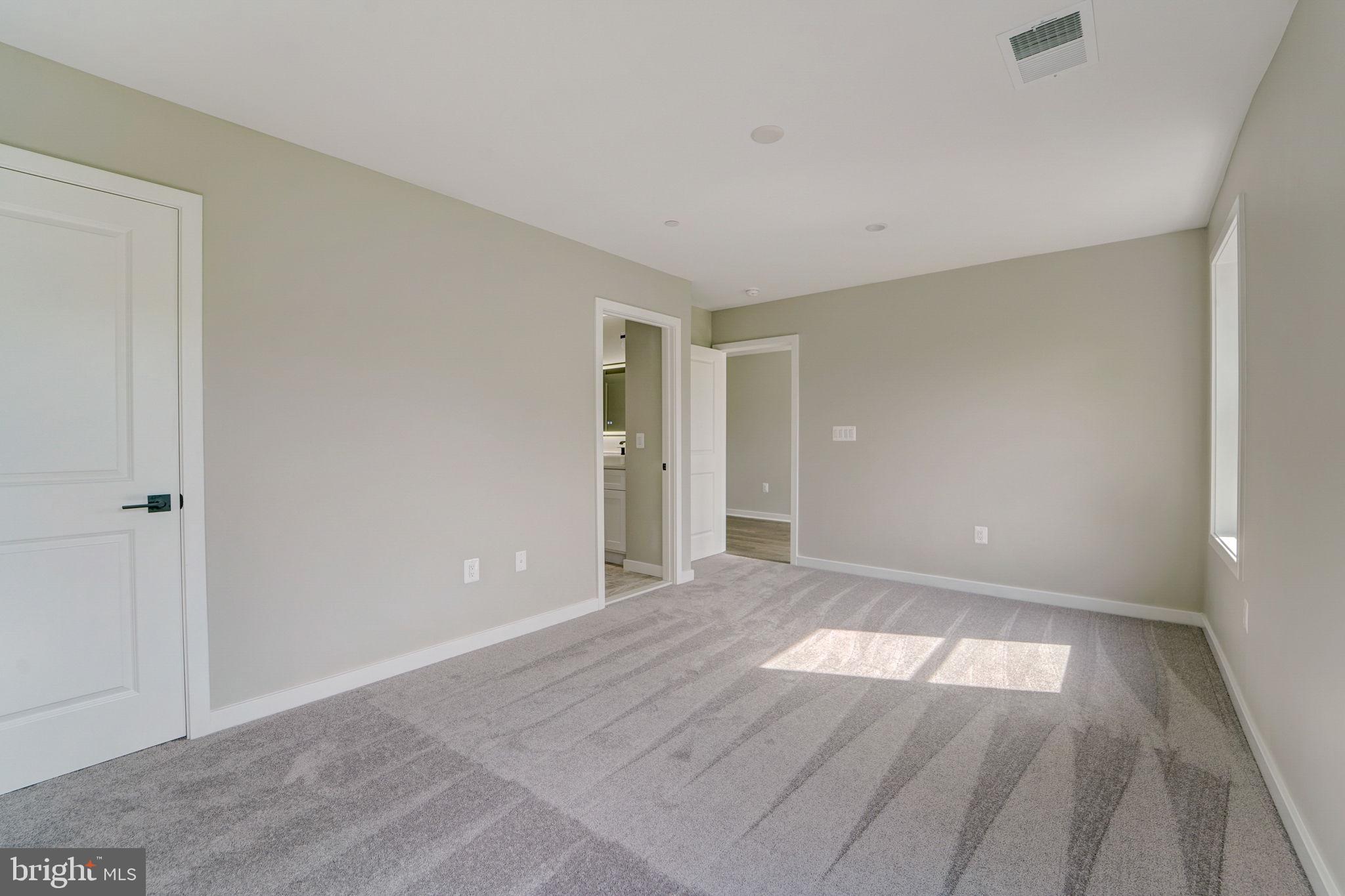 DUMBARTON MEADOWS - Residential