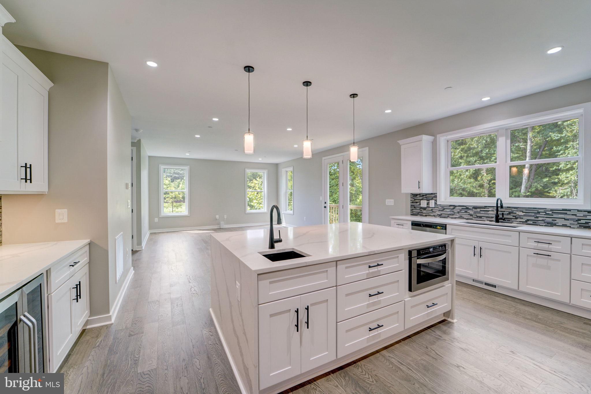 DUMBARTON MEADOWS - Residential