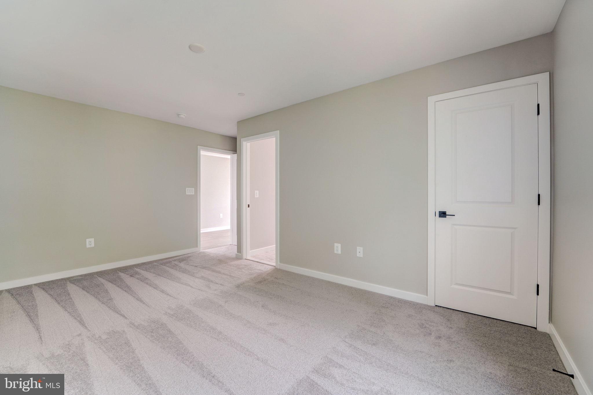 DUMBARTON MEADOWS - Residential