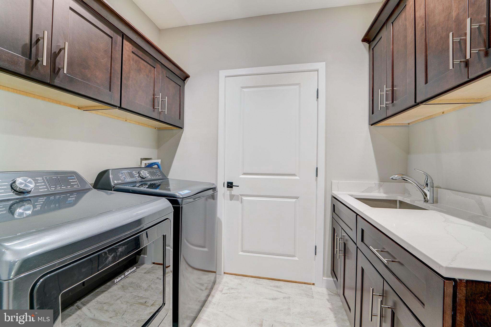 DUMBARTON MEADOWS - Residential