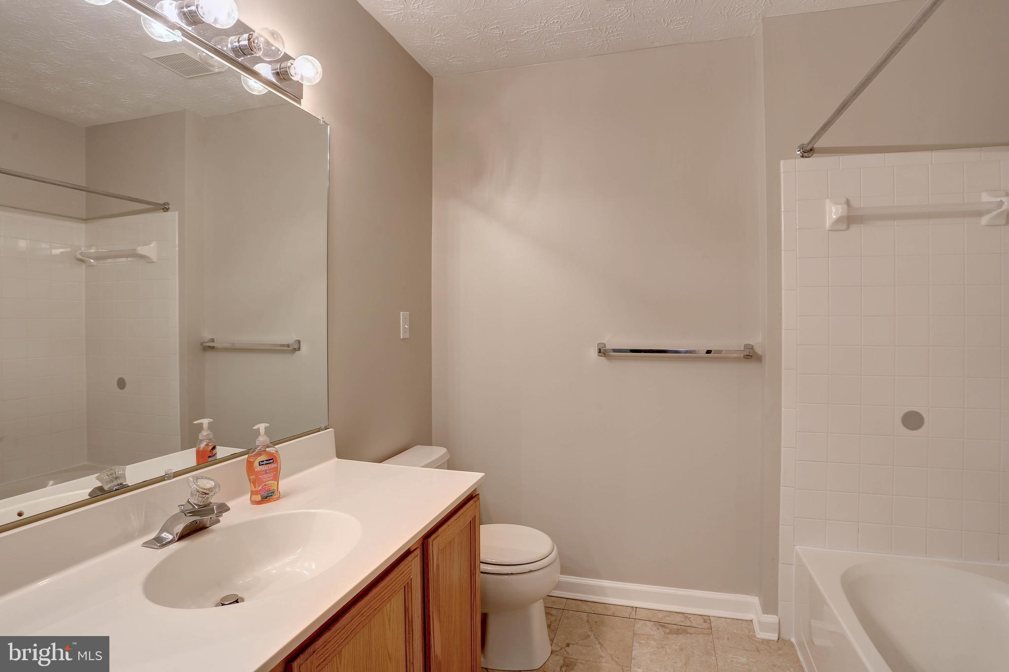 FOX CHASE - Residential