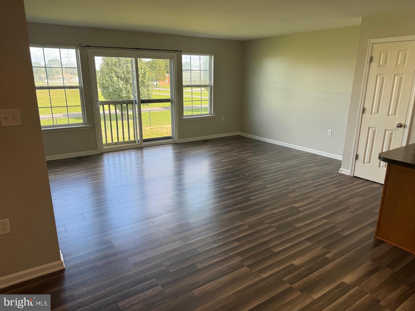 MANOR PARK - Residential Lease