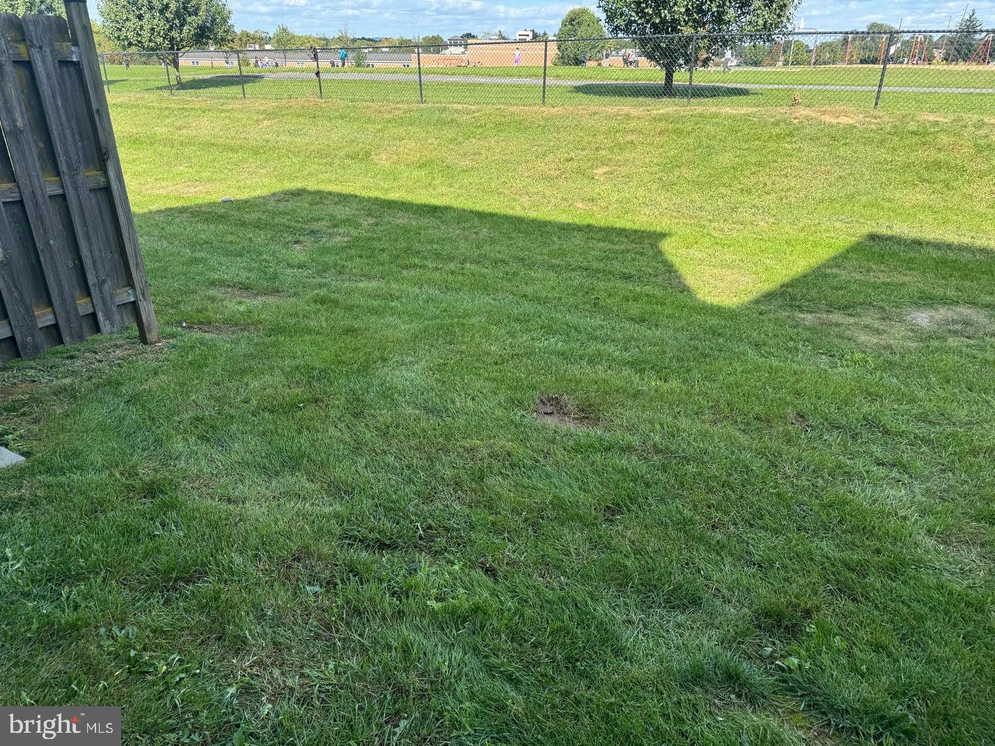 MANOR PARK - Residential Lease