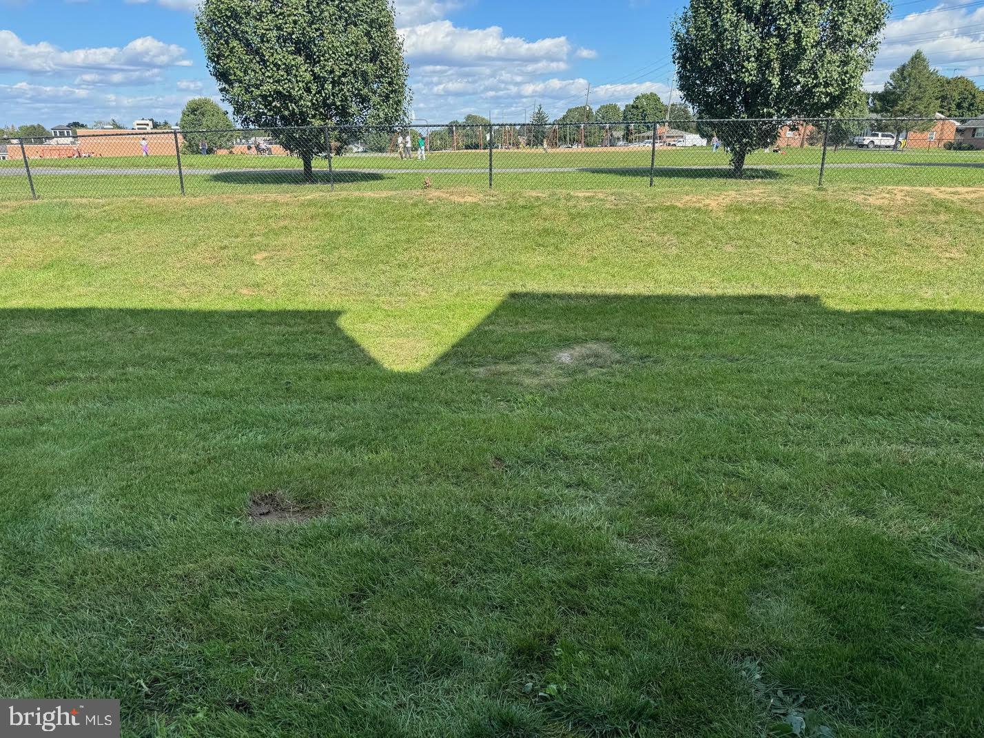 MANOR PARK - Residential Lease