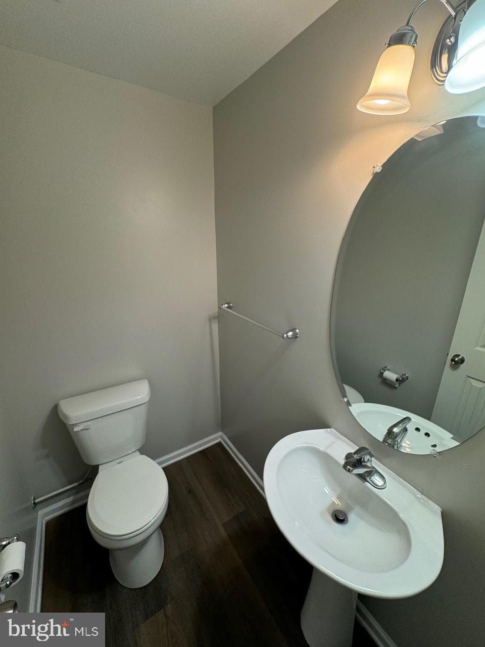 MANOR PARK - Residential Lease