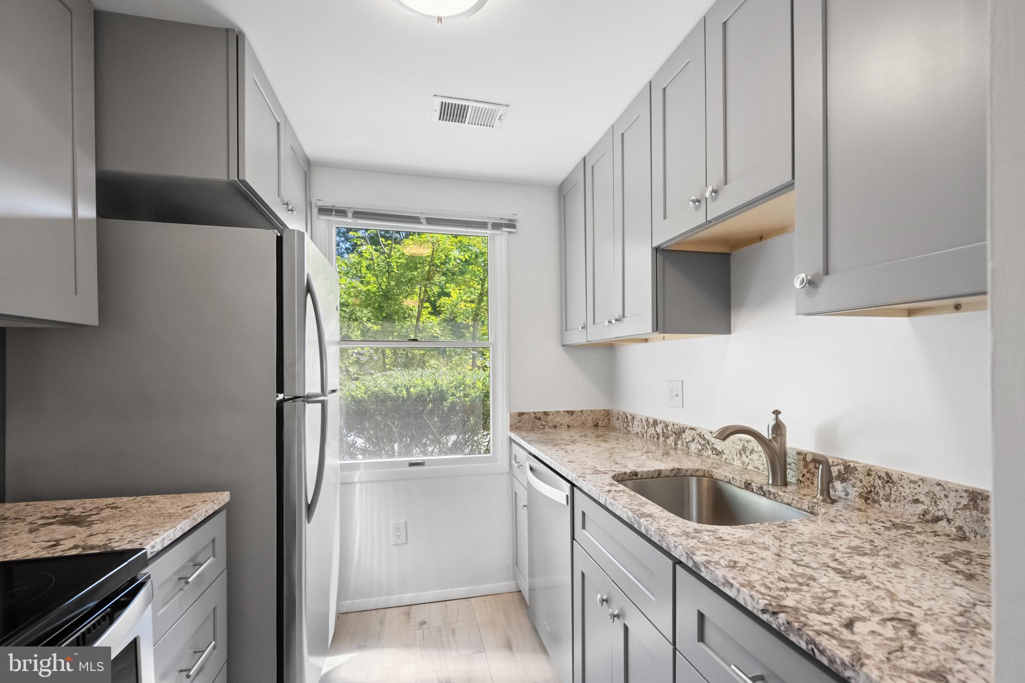 8609 KENOSHA COURT