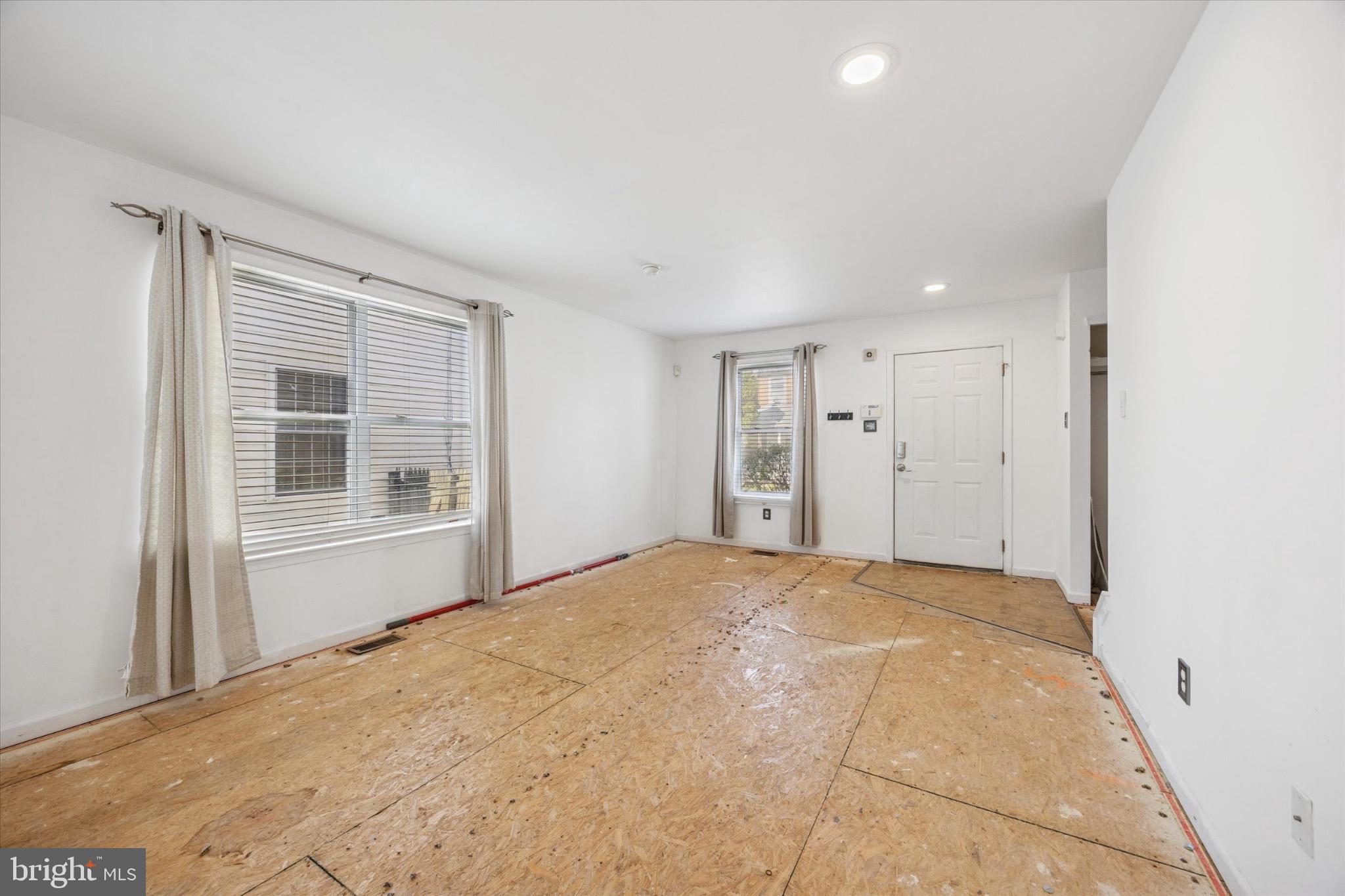924 MADISON STREET