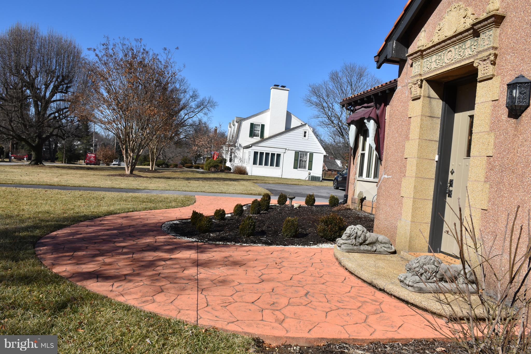 SUMMIT PARK - Residential