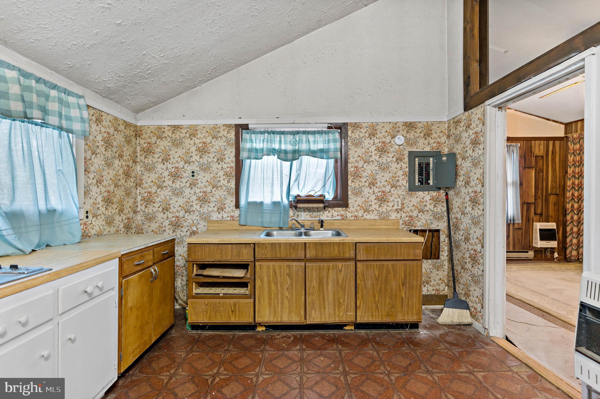 CHERRY RUN VILLAGE - Residential