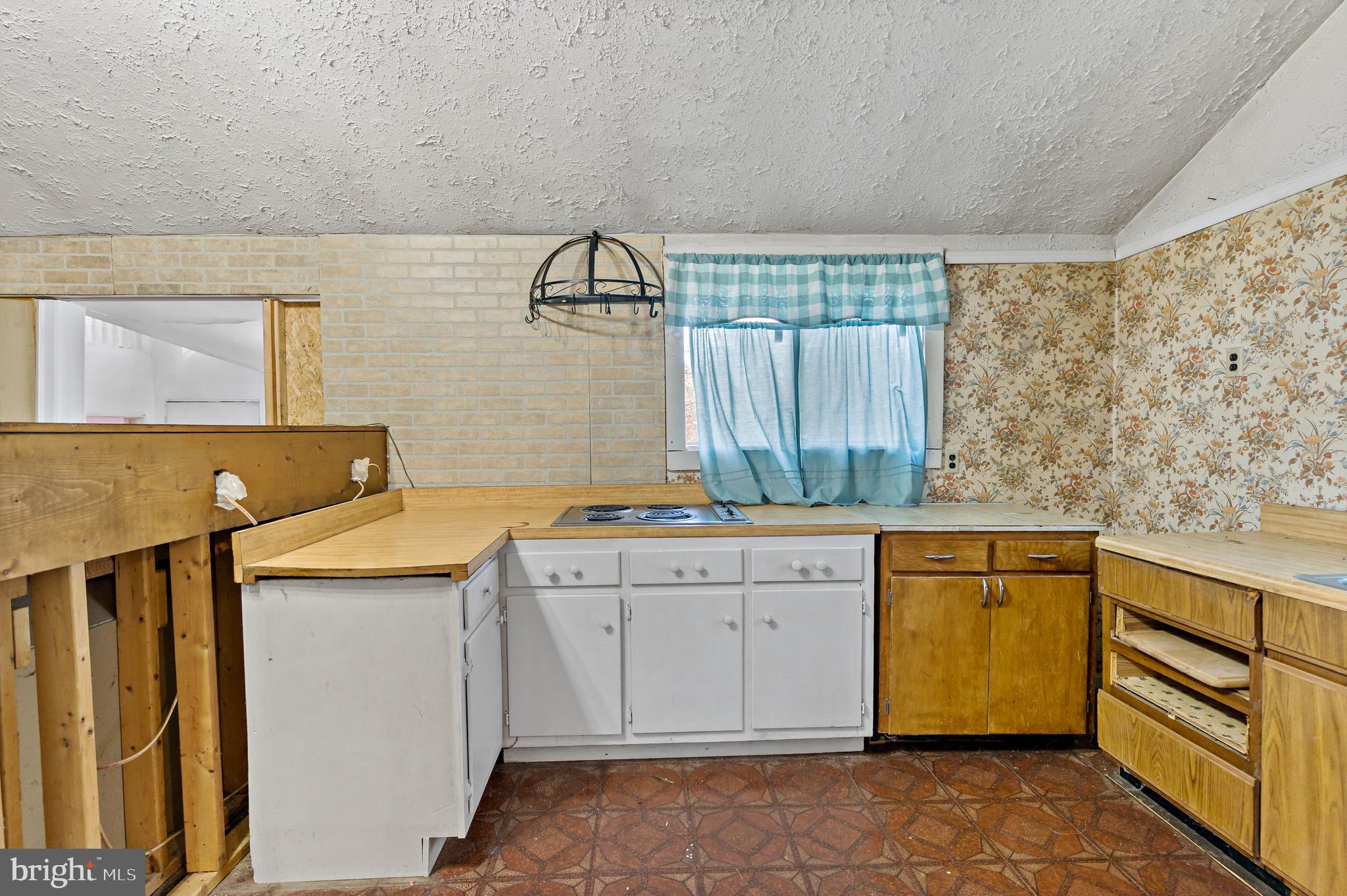 CHERRY RUN VILLAGE - Residential