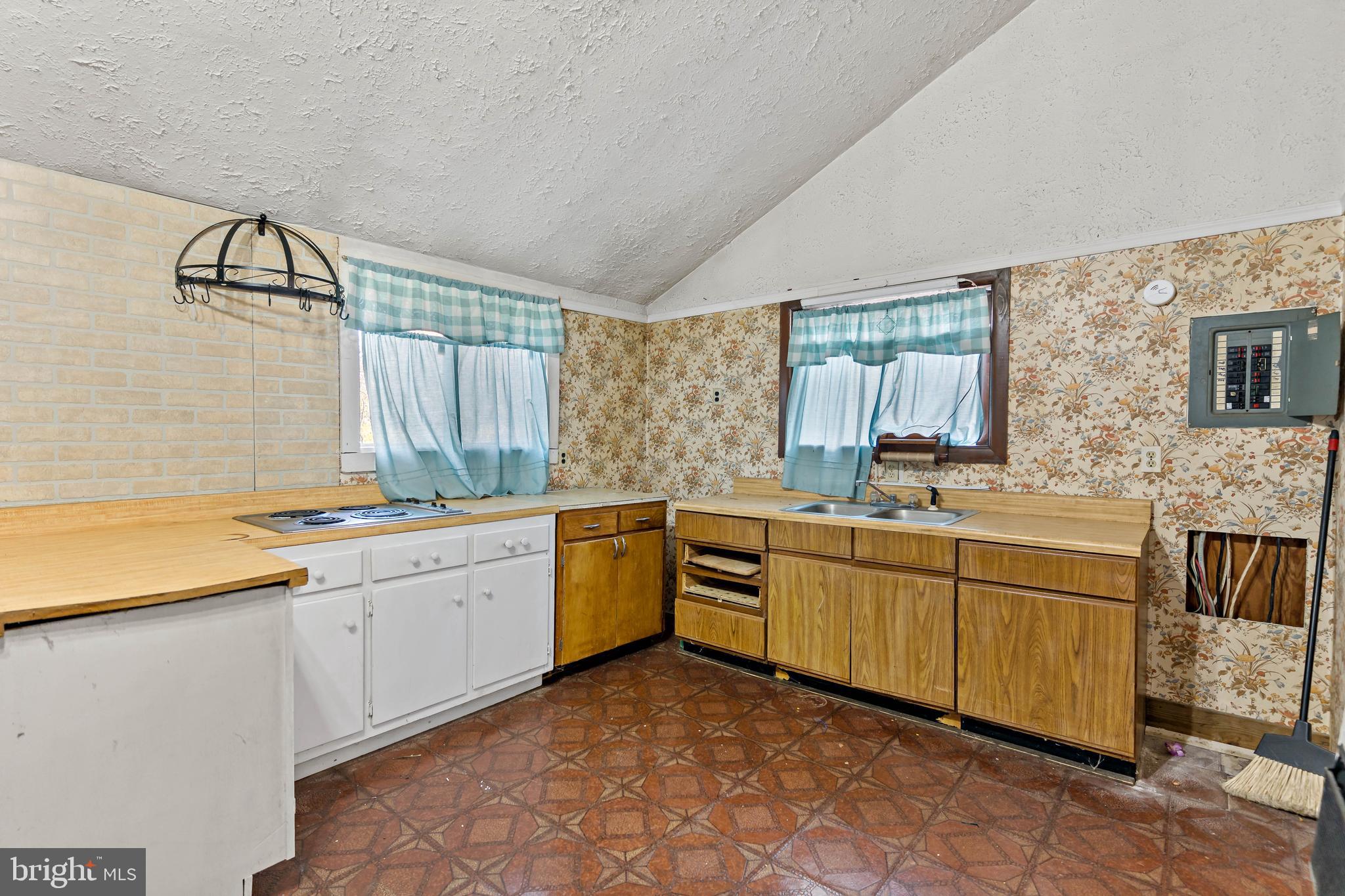 CHERRY RUN VILLAGE - Residential