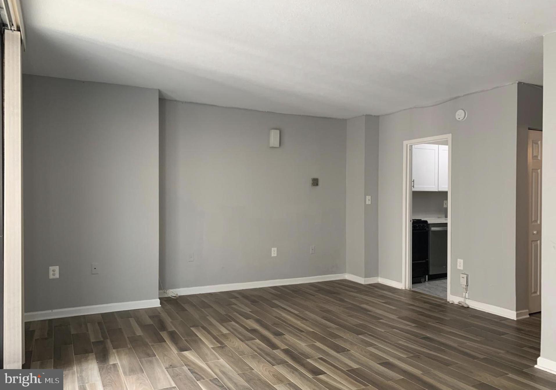 RIVIERA OF CHEVY CHASE - Residential Lease