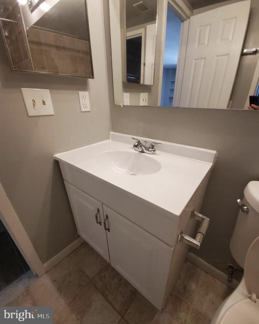 RIVIERA OF CHEVY CHASE - Residential Lease