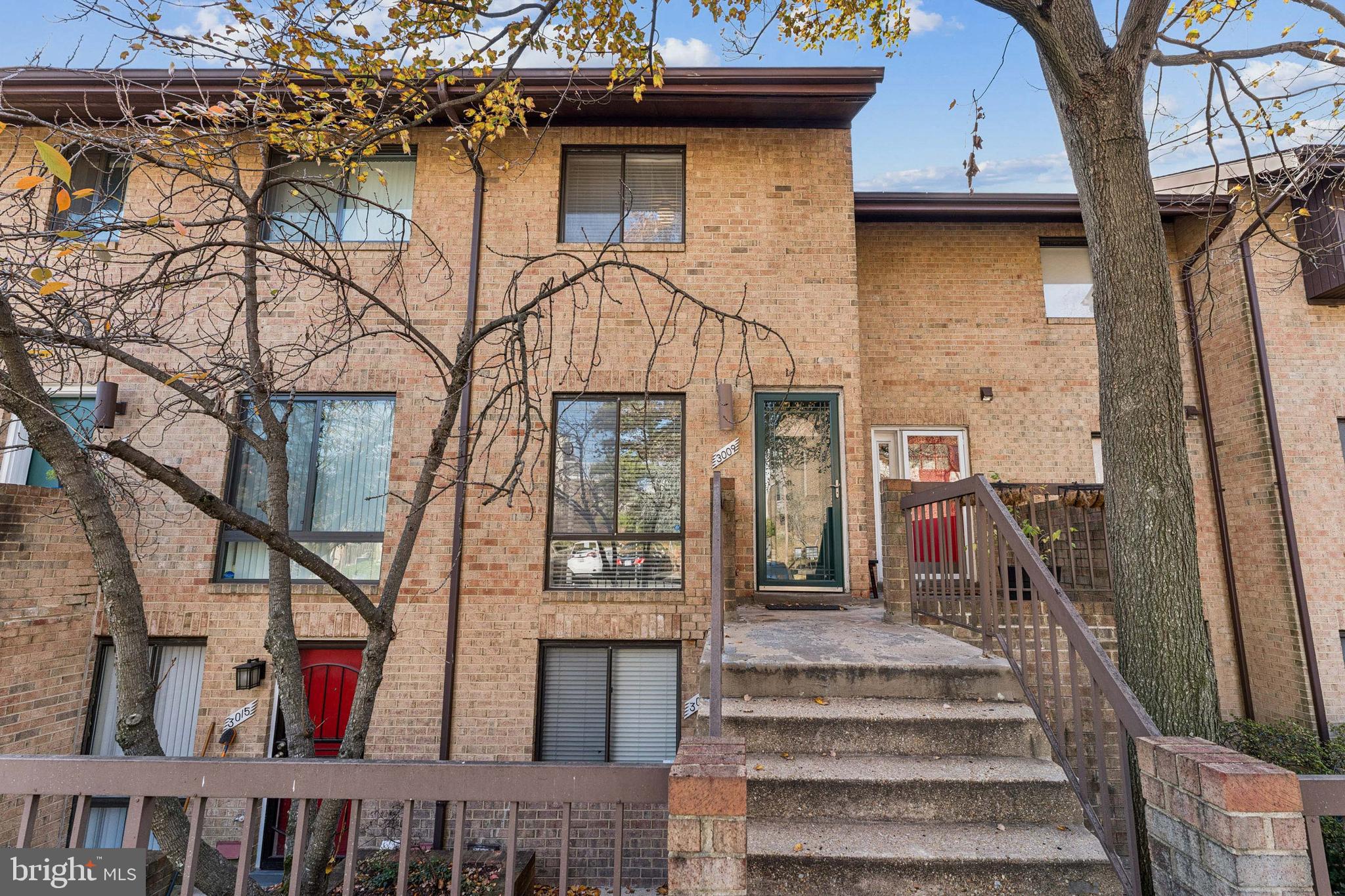 3009 HAWTHORNE DRIVE NE