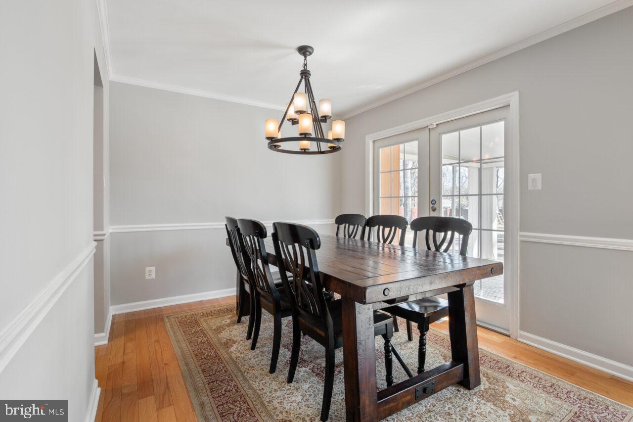 STONEWALL MANOR - Residential