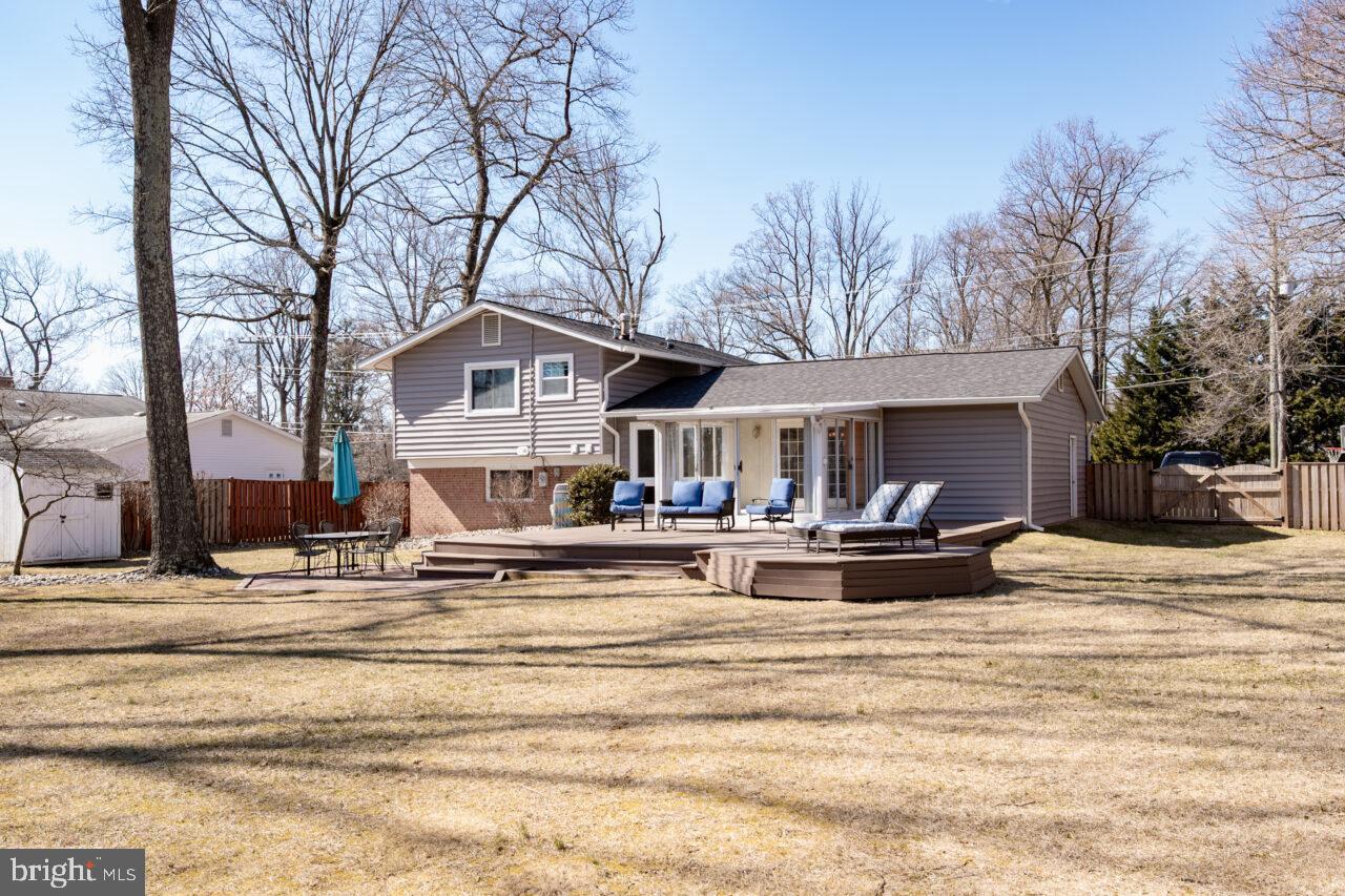 STONEWALL MANOR - Residential